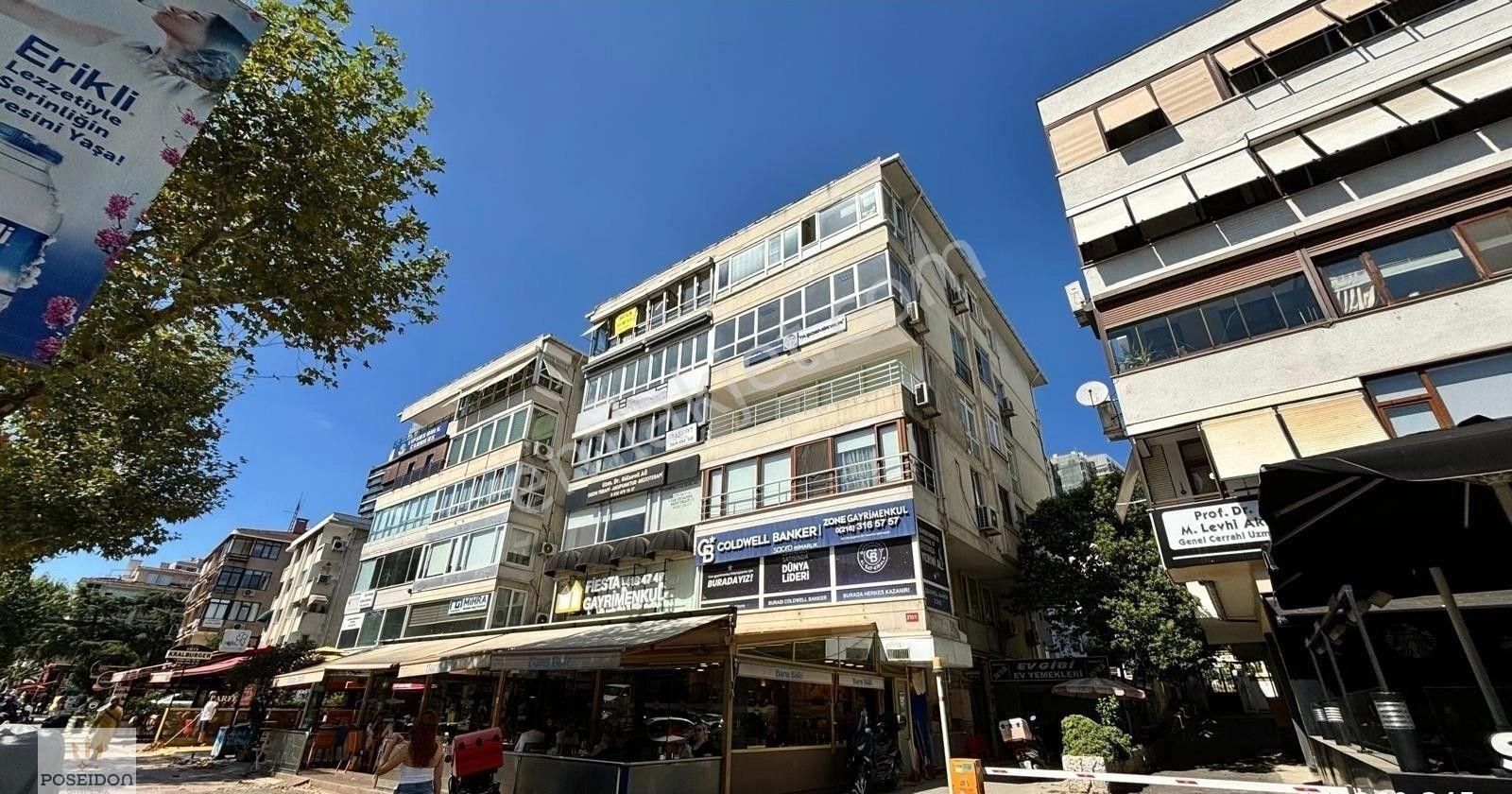 Kadıköy Göztepe Satılık Daire Satılık 3+1 Daire - Bağdat Caddesi'nde Merkezi Konumda!