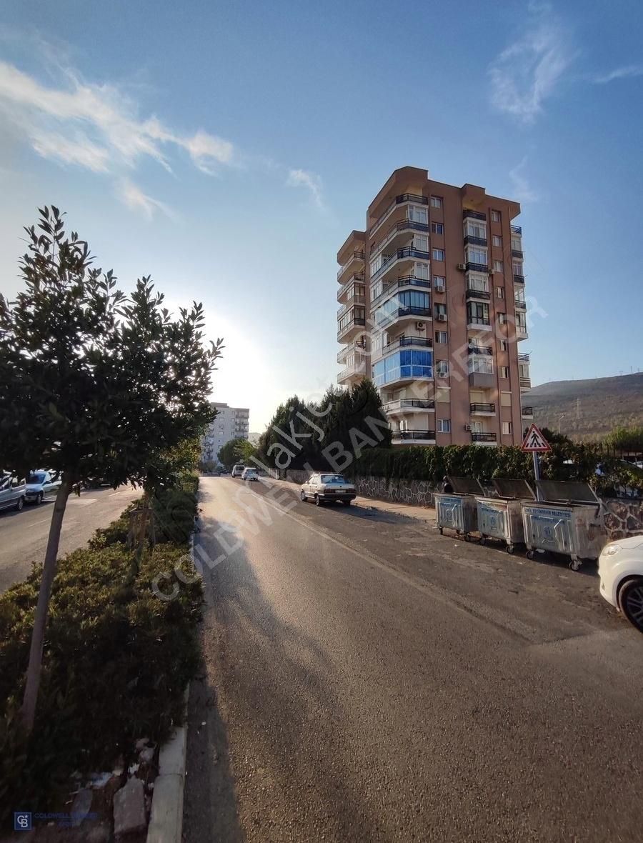 Bornova Evka 4 Satılık Daire Bornova Evka-4 ' te Deniz Manzaralı SATILIK 3+1 DAİRE