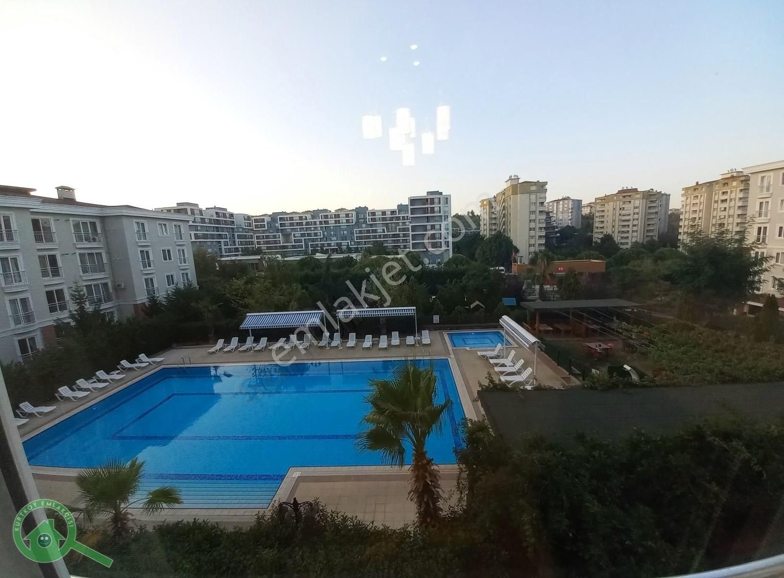 Pendik Yenişehir Satılık Daire Yenişehir Mutlu City Kurtköy Satılık 4+1 Havuz Manzaralı Daire