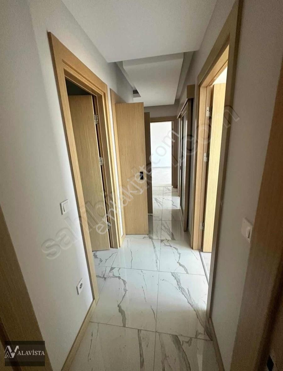 Başakşehir Başakşehir Satılık Daire ALAVİSTA DAN 3. İSTANBUL HASBAHÇE DE 3+1 SATILIK DAİRE