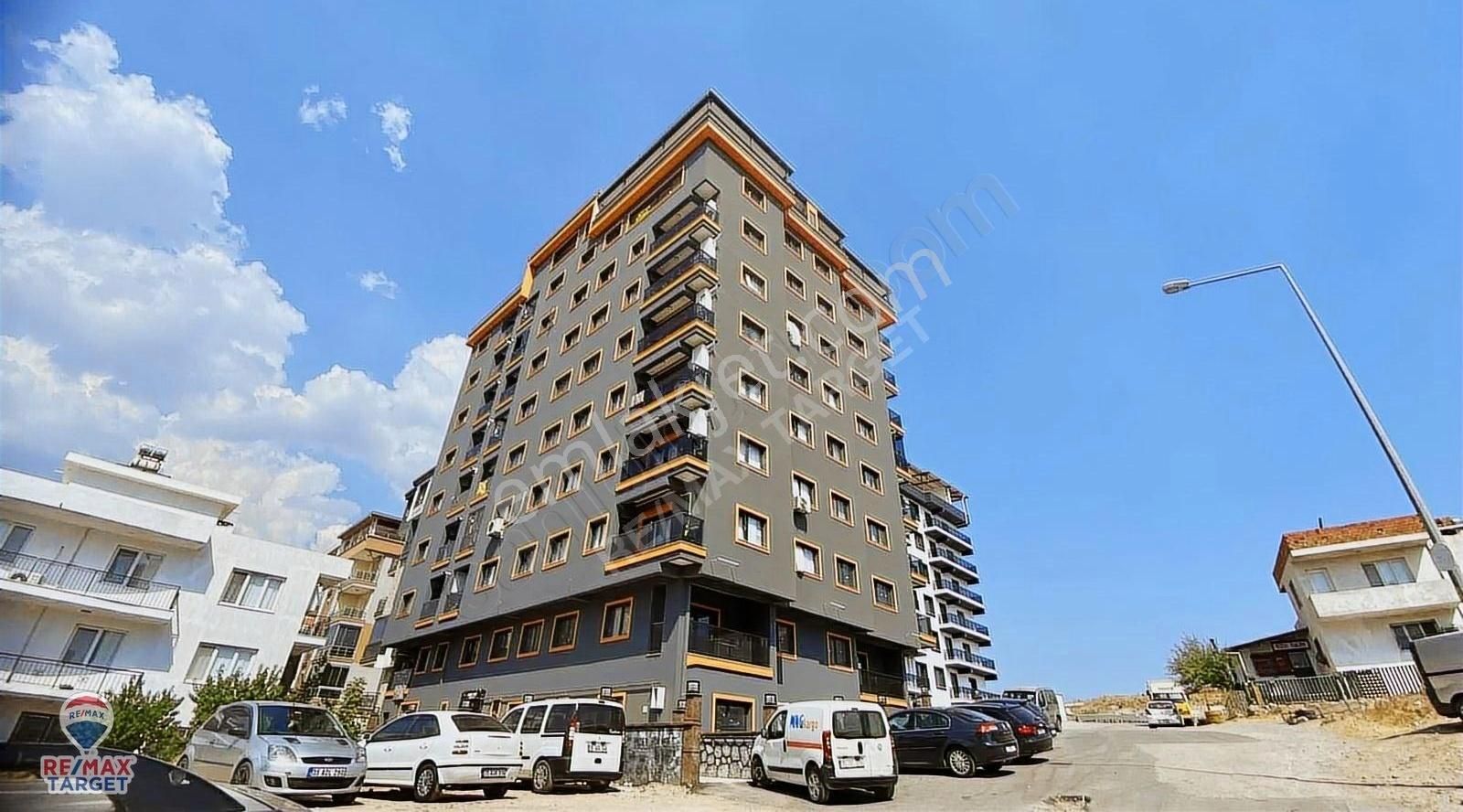 Menemen Uğur Mumcu Satılık Daire MENEMEN UĞUR MUMCU KENDİNE AİT BAHÇELİ 240m2 3+1 DAİRE