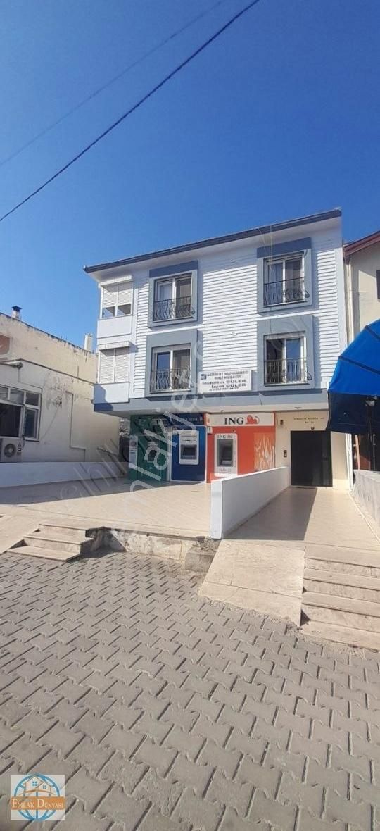 Menderes Çukuraltı Kiralık Daire Özdere Çukuralti Merkezde Yeni Eşyalı Yıllık Kiralık 2+1 Daire