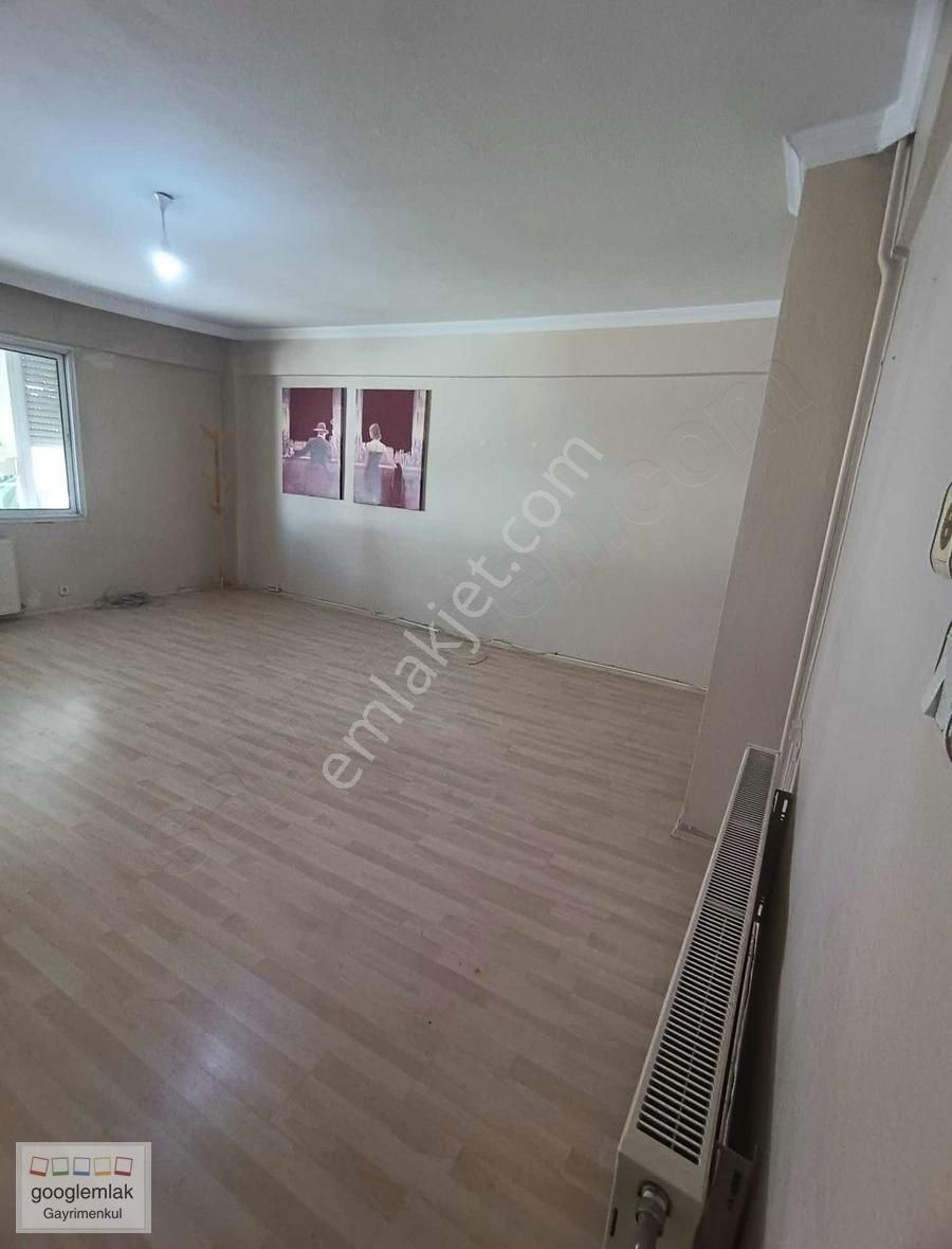 Balçova Fevzi Çakmak Kiralık Daire Ekonomi üniversitesine yakın ferah daire