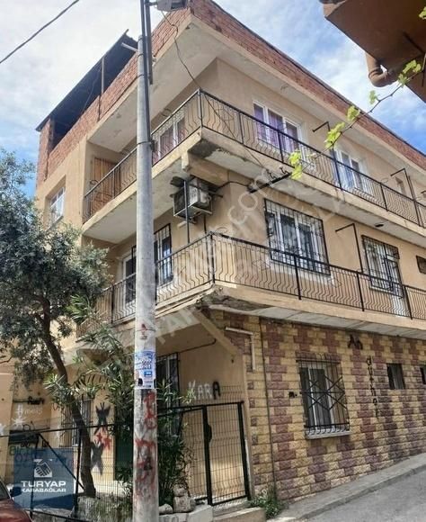 Karabağlar General Asım Gündüz Kiralık Daire General Asım Gündüz Mah.'de Kiralık 2+1 Daireler Turyap'tan