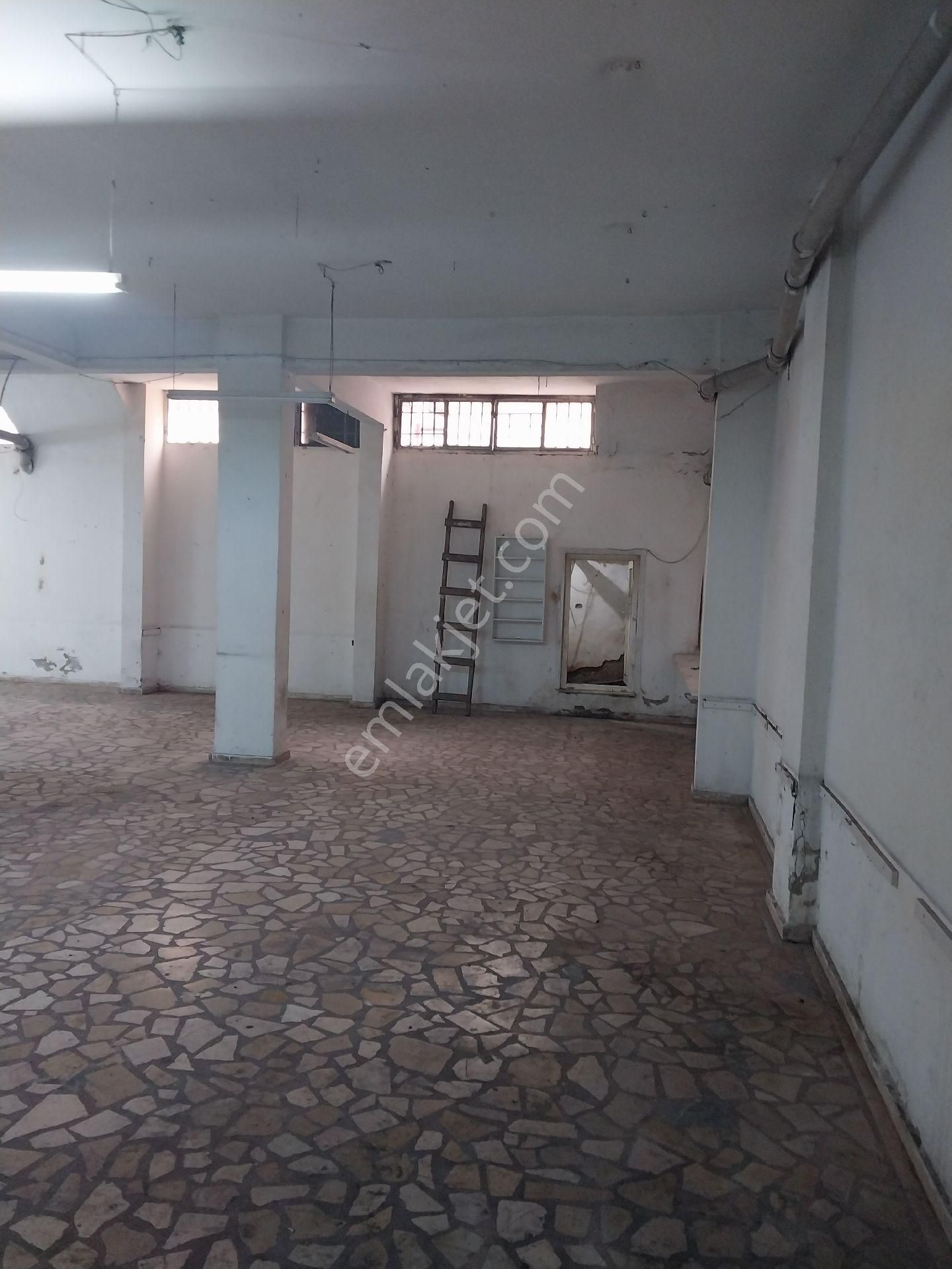 Yenibosna Zafer Mahallesinde Tekstil Depo Atölye Iygun 270m2 Kiralık Dükkan - Görsel 15