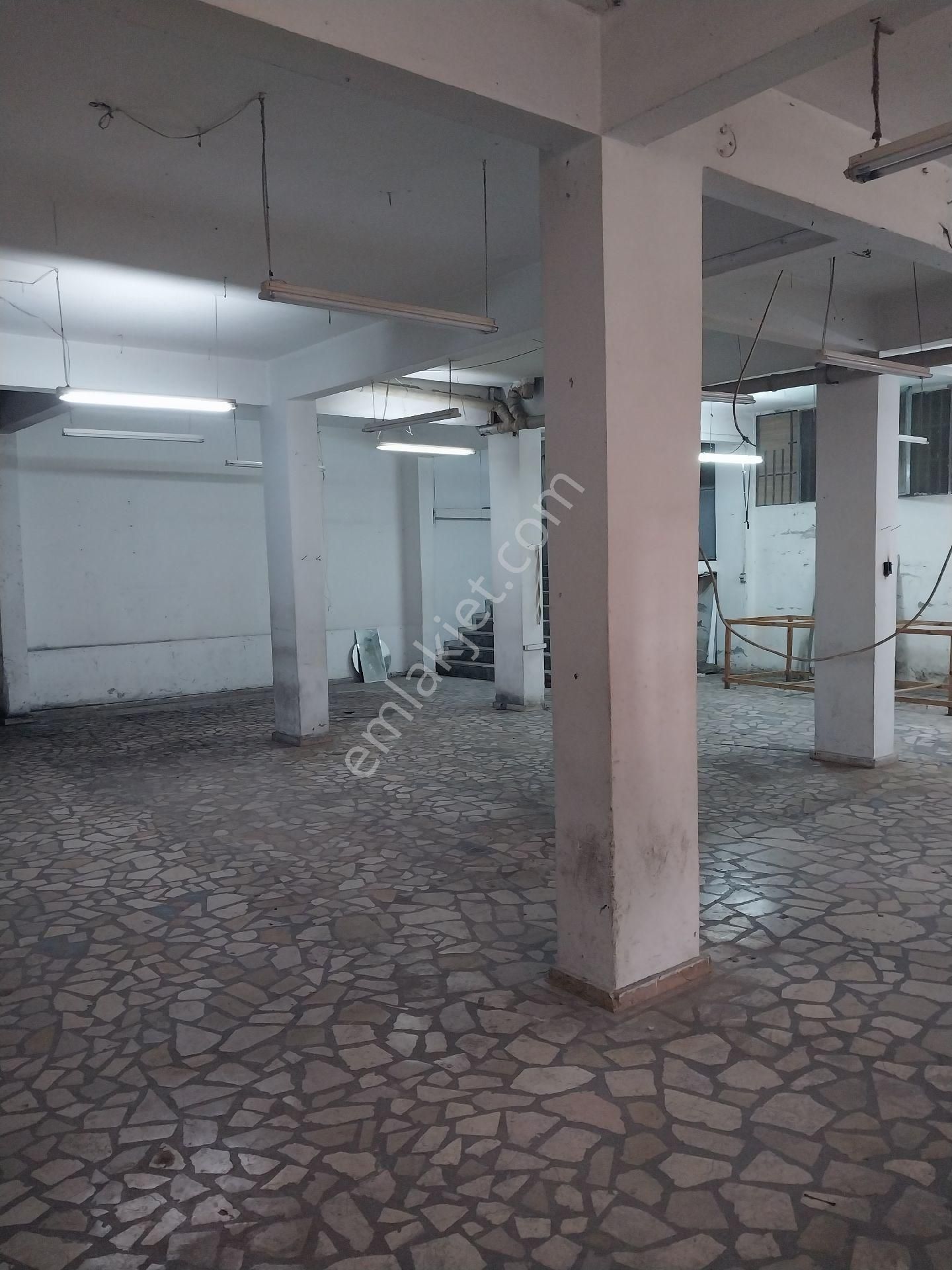 Yenibosna Zafer Mahallesinde Tekstil Depo Atölye Iygun 270m2 Kiralık Dükkan - Görsel 3