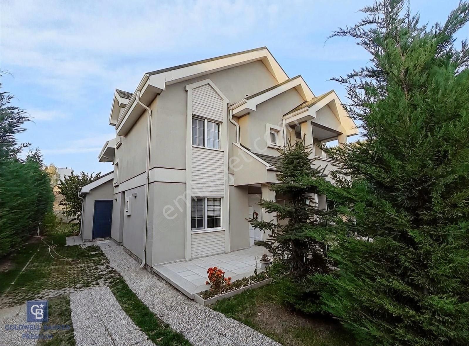 Gölbaşı Koparan Satılık Villa Gölbaşı Anadolu Bahçeşehir Full Yapılı Eşyalı Lüx 7+2 Villa