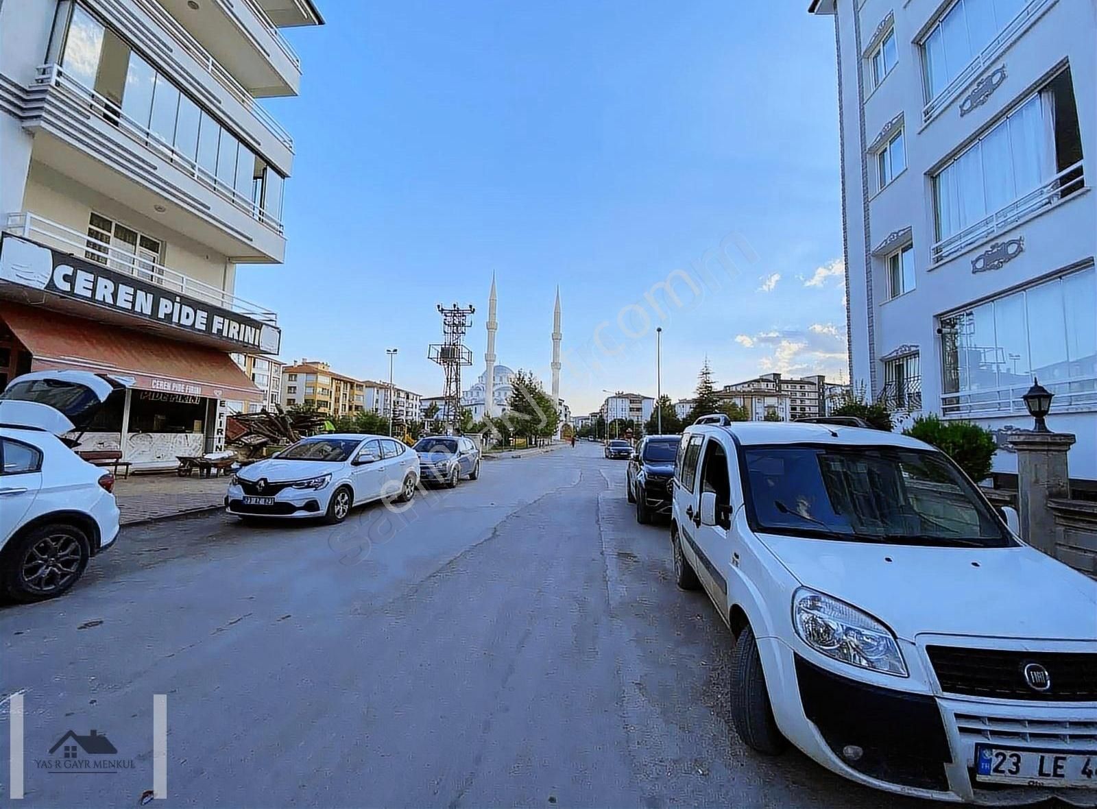 Elazığ Merkez Sürsürü Satılık Daire SÜRSÜRÜ MAHALLESİNDE SATILIK ARAKAT 4+1 DAİRE