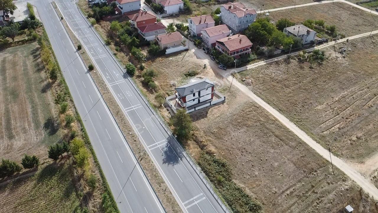 Kırklareli Merkez Kavaklı Bld. (Celaliye) Satılık Villa  KIRKLARELİ MERKEZ KAVAKLI,DA İSTANBUL YOLUNA CEPHE LÜKS VİLLA 