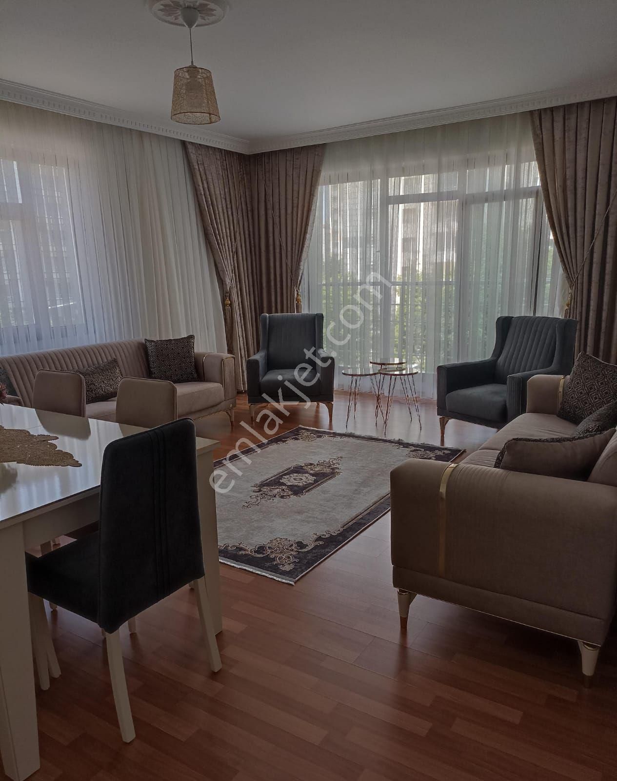 Bağlar Bağcılar Satılık Daire GÖLETLİ PARK CİVARINDA SATILIK 3+1DAİRE