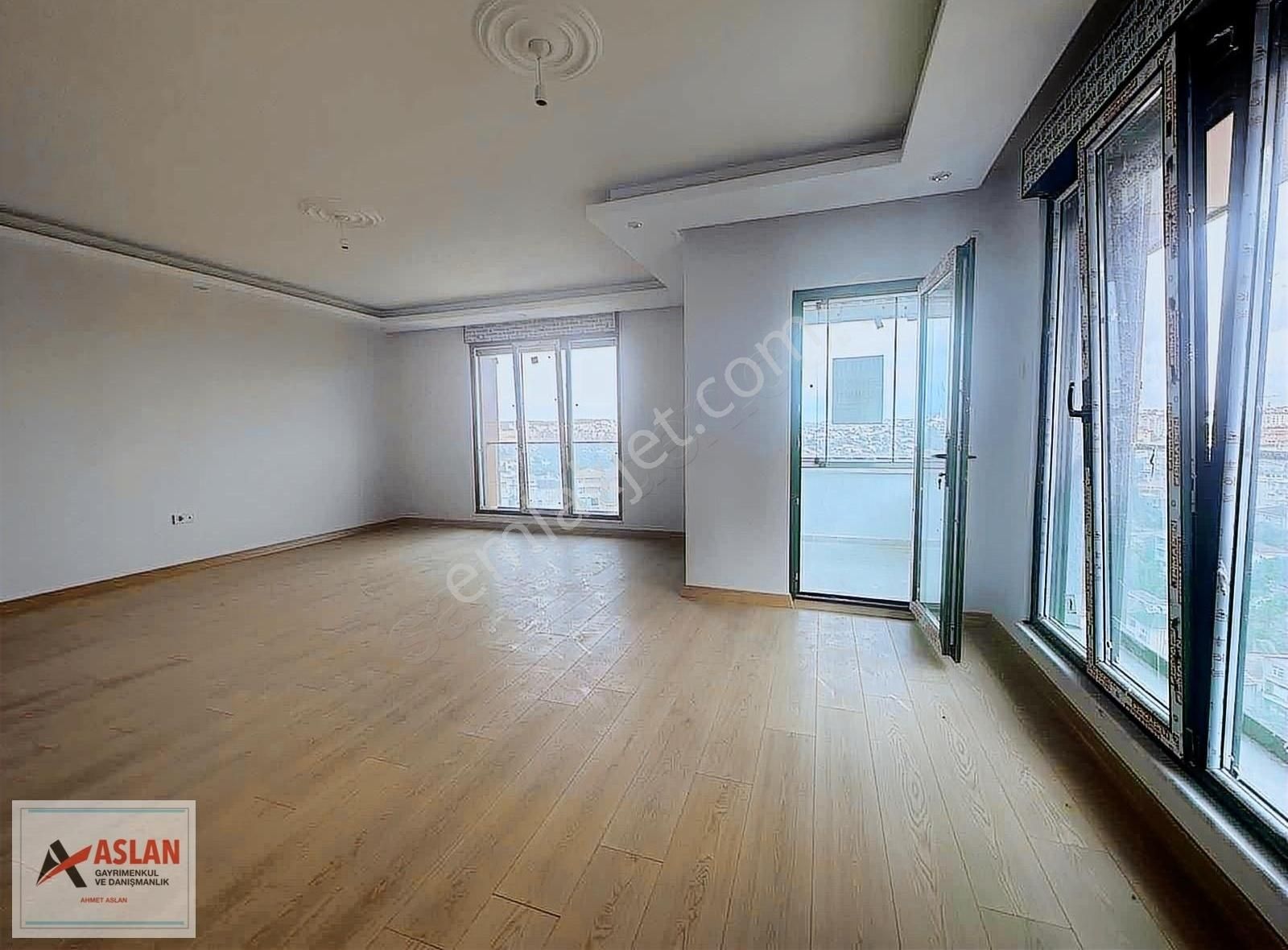 Çengelköy Zübeyde Hanım Cad Yakın 250 M2 5+2 Satılık Çatı Dublex - Görsel 13