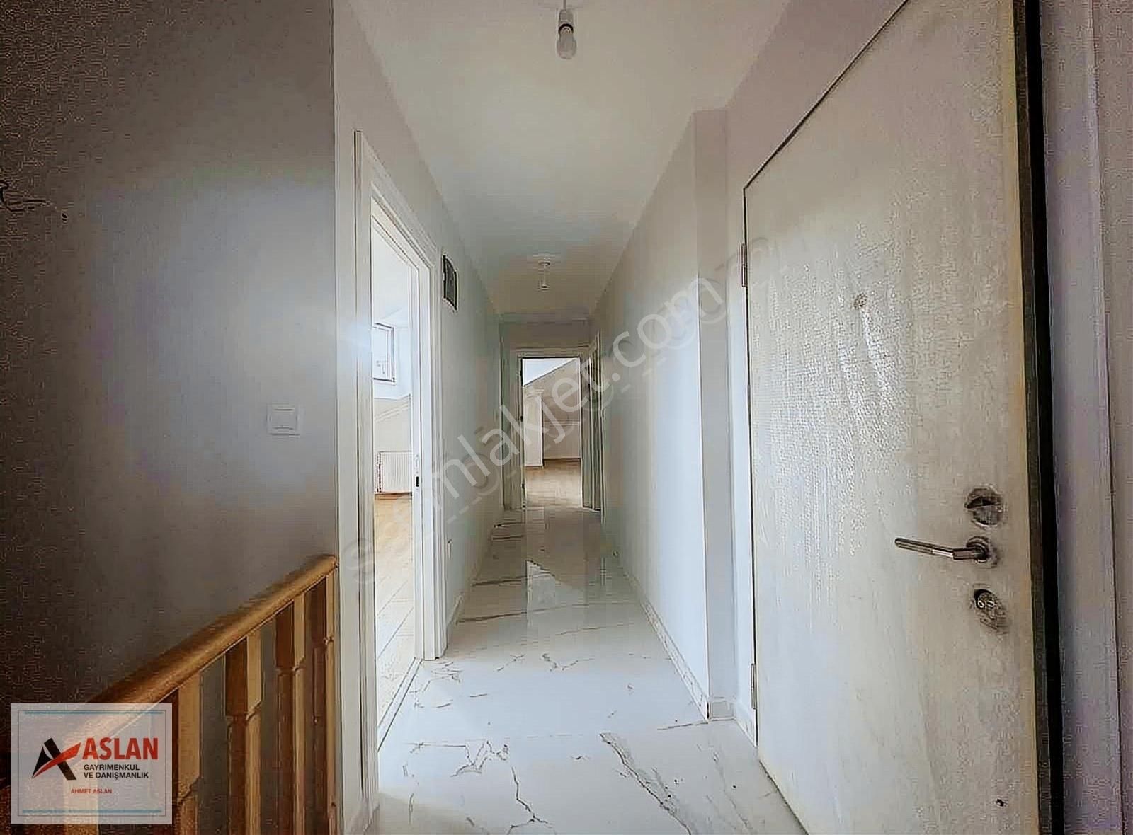 Çengelköy Zübeyde Hanım Cad Yakın 250 M2 5+2 Satılık Çatı Dublex - Görsel 32