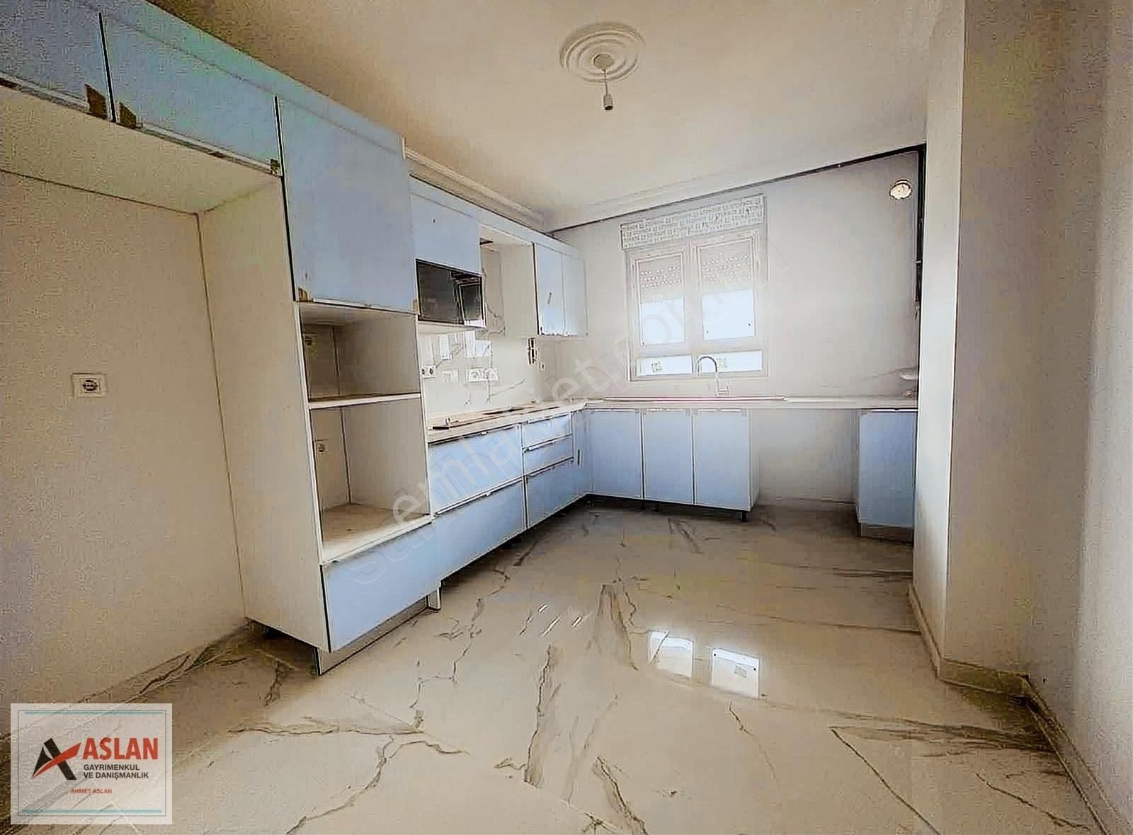 Çengelköy Zübeyde Hanım Cad Yakın 250 M2 5+2 Satılık Çatı Dublex - Görsel 21