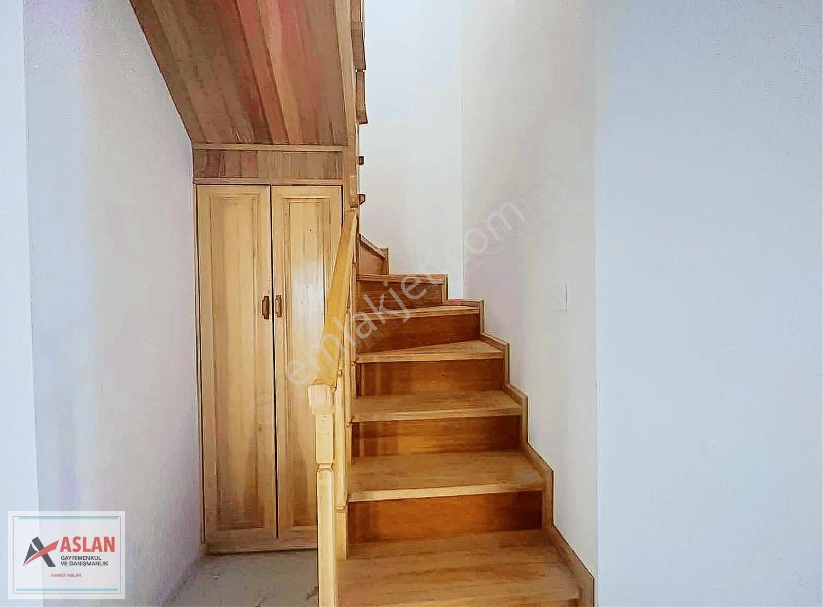 Çengelköy Zübeyde Hanım Cad Yakın 250 M2 5+2 Satılık Çatı Dublex - Görsel 17