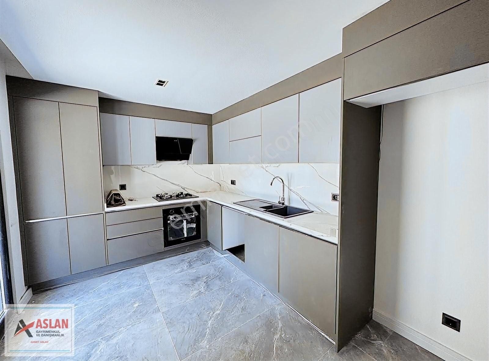 Çengelköy Zübeyde Hanım Cad Yakın 250 M2 5+2 Satılık Çatı Dublex - Görsel 30