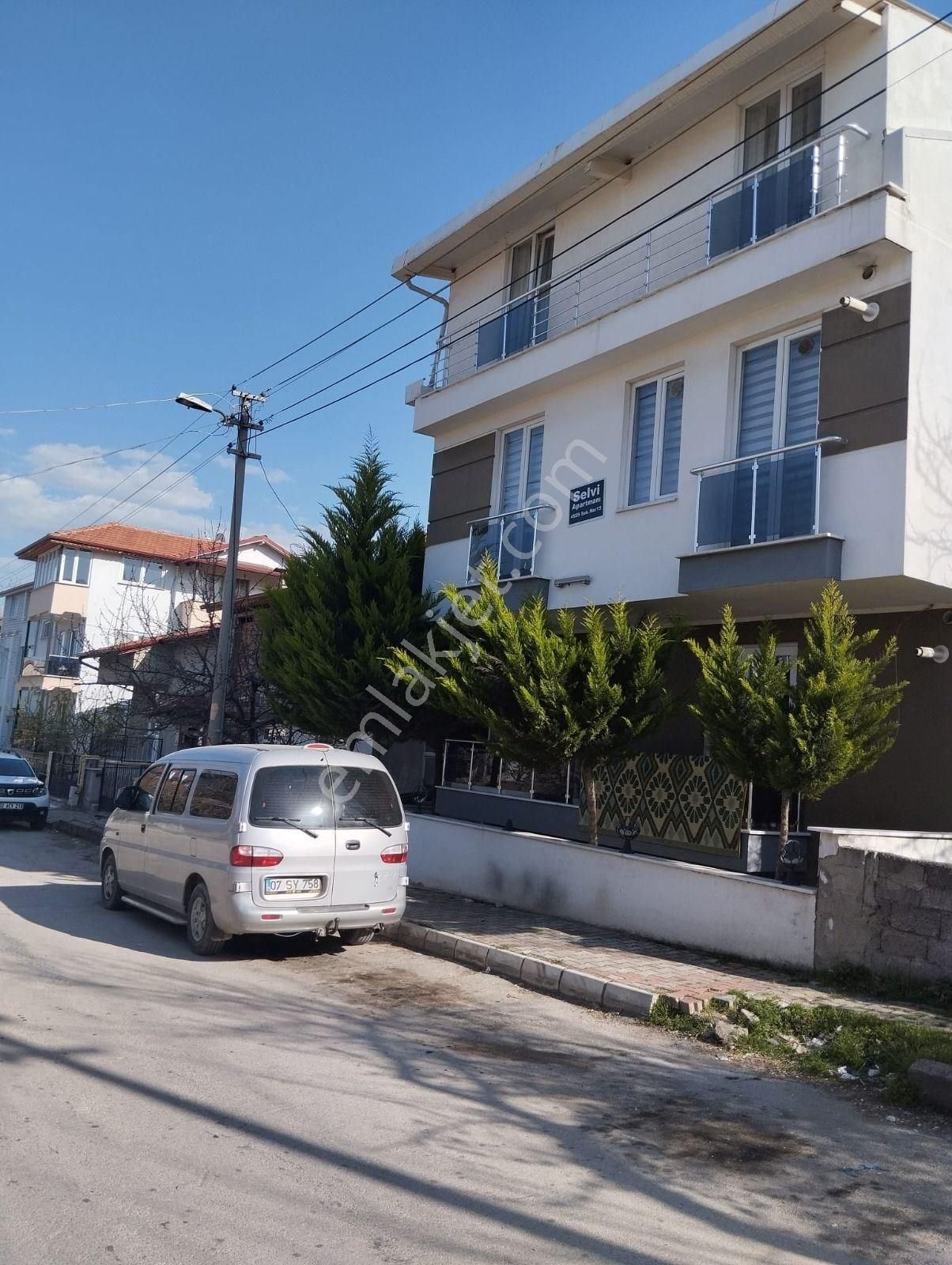 Isparta Merkez Zafer Satılık Daire ISPARTA MERKEZ ZAFER MAHALLESİNDE SATILIK BAKIMLI DAİRE