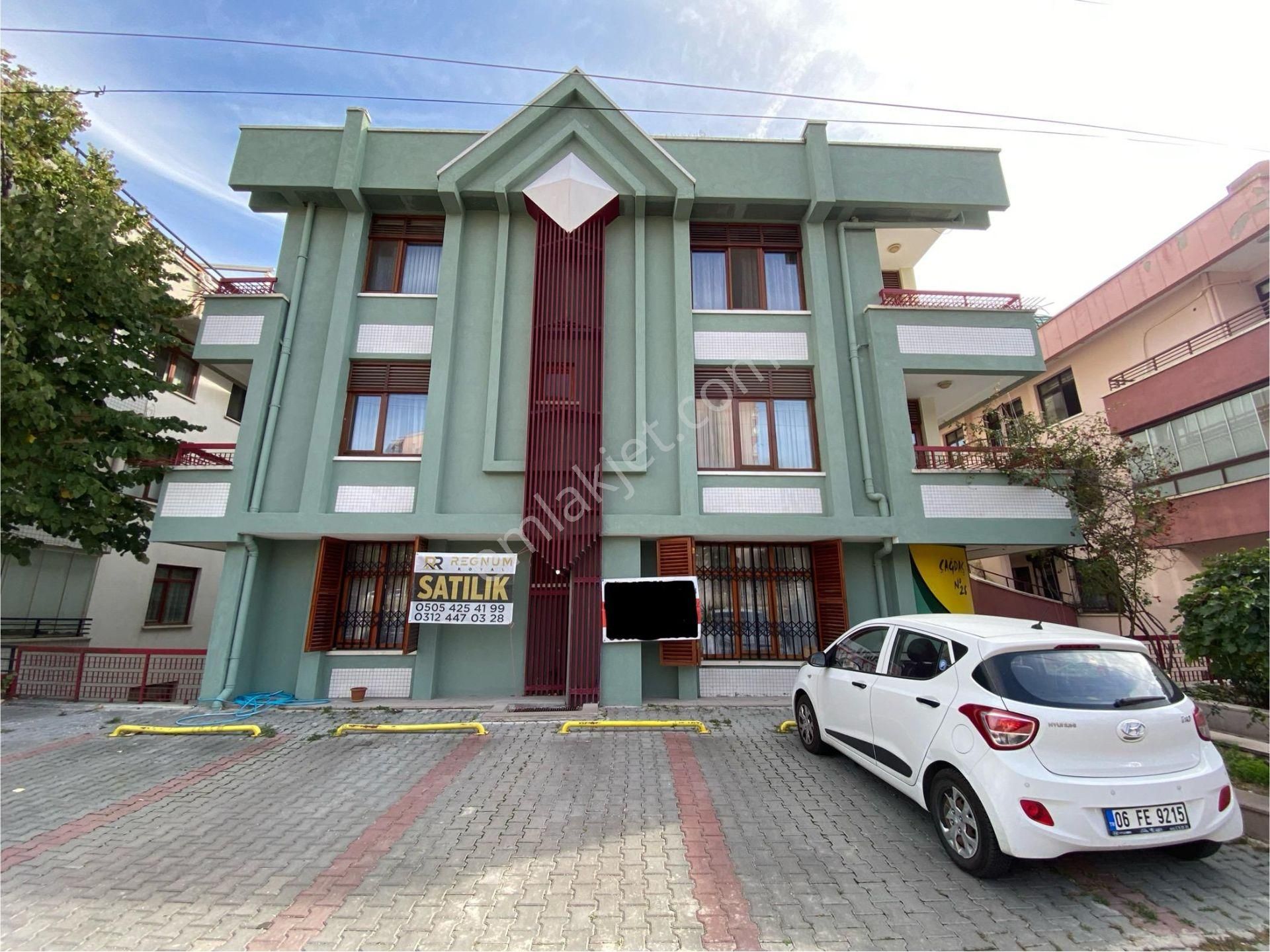 Çankaya Birlik Satılık Daire  ÇANKAYA BİRLİKTE 285 SOKAKTA ÖZEL YAPILI 3+1 SATILIK DAİRE