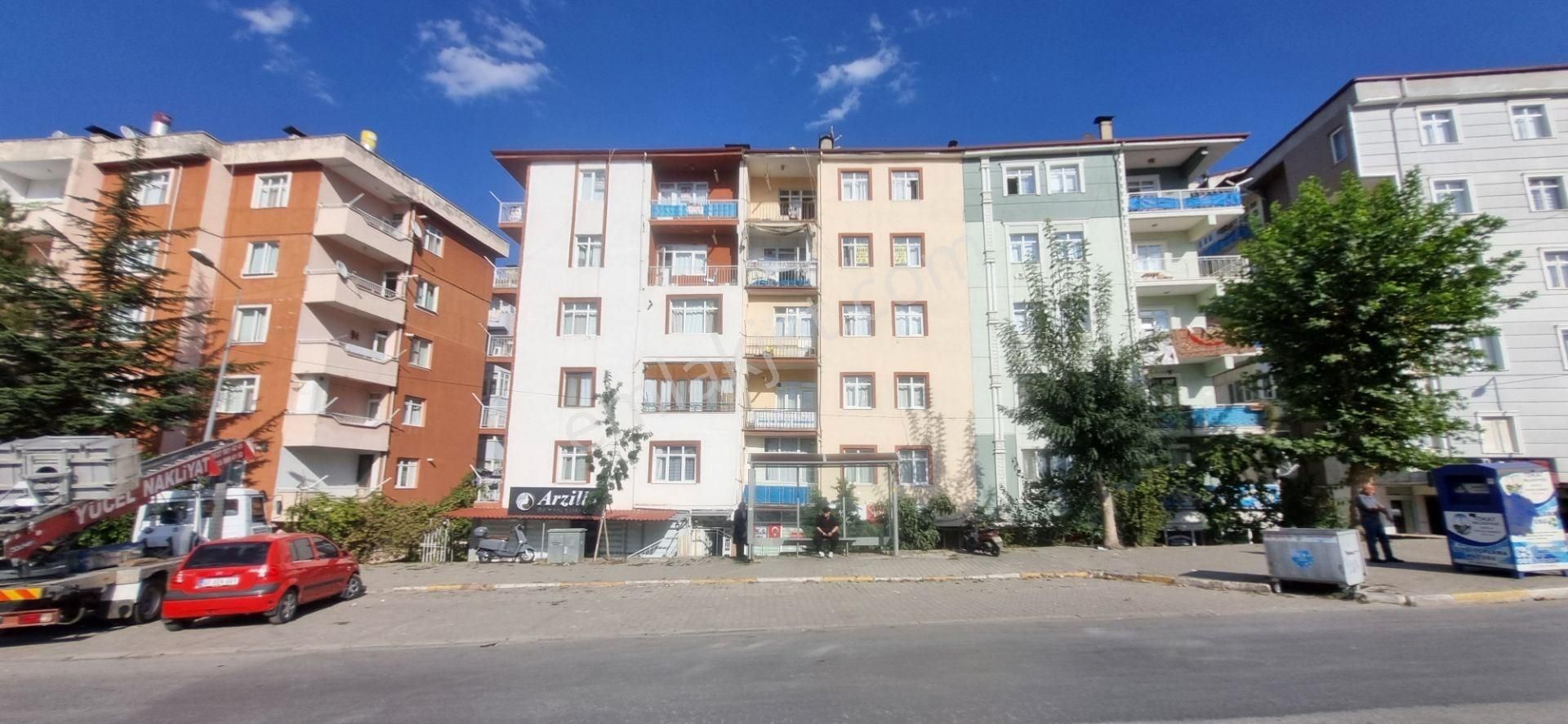 Tokat Merkez Yeni Satılık Daire VADİ EMLAK'TAN ANA CADDE ÜZERİNDE SATILIK 2+1 DAİRE