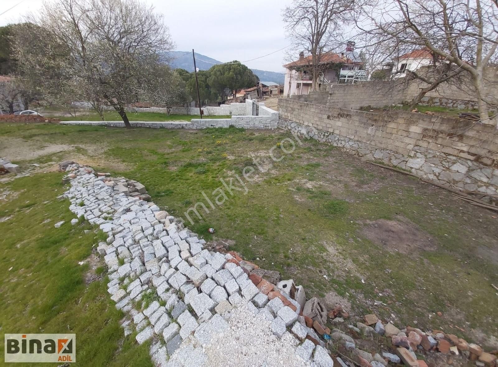 Bergama Göbeller Satılık Tarla GÖBELLER MAHALLESİNDE SATILIK İMARLI ARSA