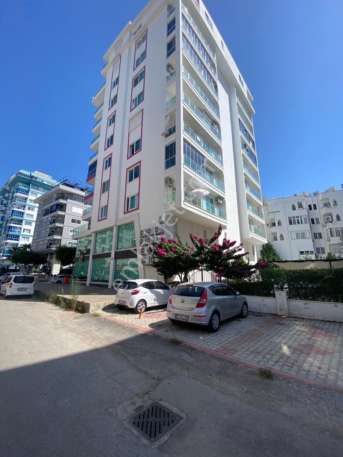 Alanya Mahmutlar Kiralık Daire MAHMUTLAR MAHALLESİ'NDE KİRALIK 1+1 DAİRE YÜKSEK KAT