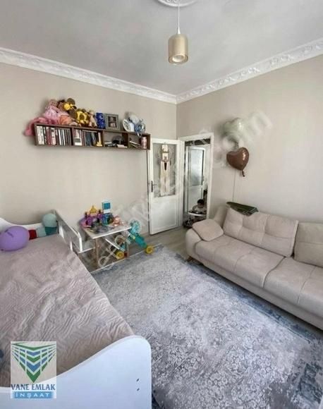 Güngören Akıncılar Satılık Daire GÜNGÖRENDE SATILIK DAİRE 3.KAT 2+1 90m2 TRANVAYA YAKIN