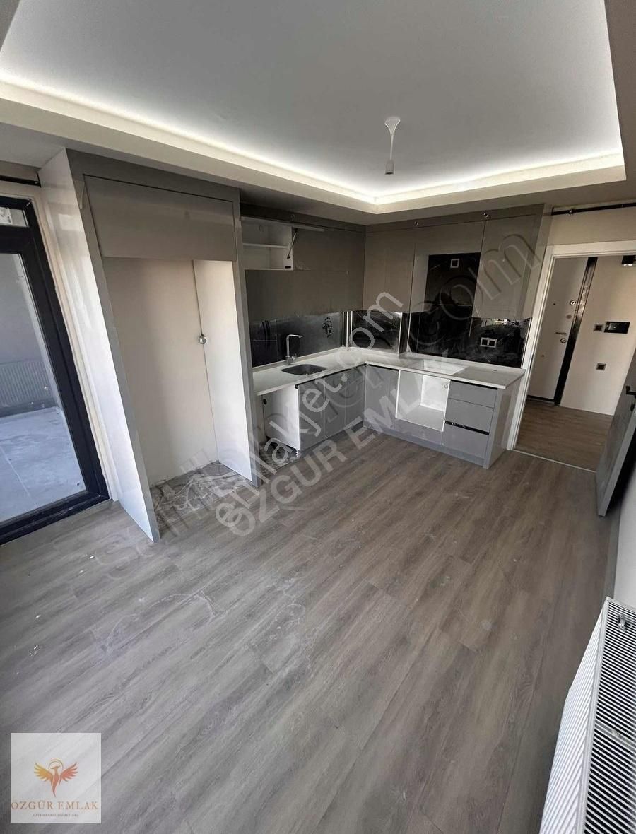 Burdur Merkez Aydınlıkevler Kiralık Daire ÖZGÜR EMLAK'TAN SIFIR YAPI ASANSÖRLÜ LÜX 3+1 KİRALIK DAİRE