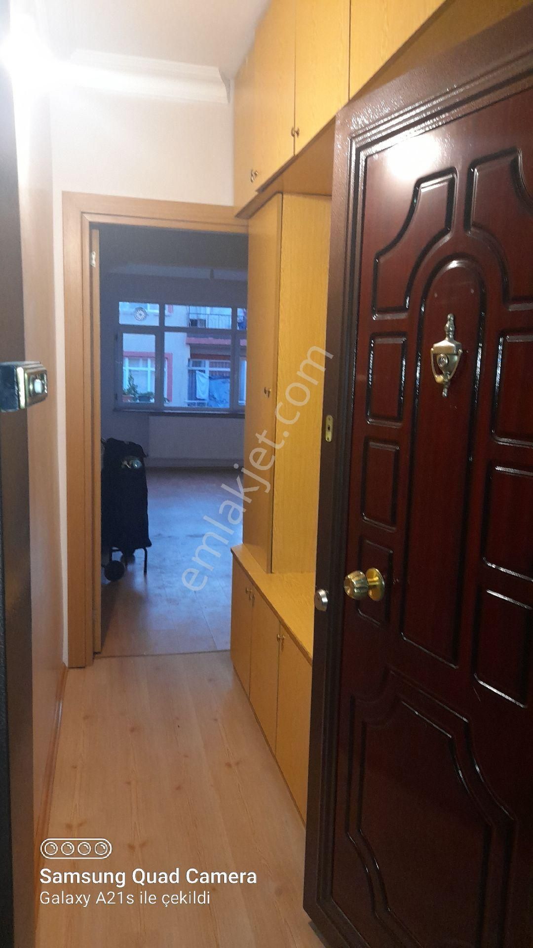 Fatih Mevlanakapı Satılık Daire MELEKHATUN İLKOKUL KARŞINDA 1CİKAT ACİL SATILIK DAİRE 