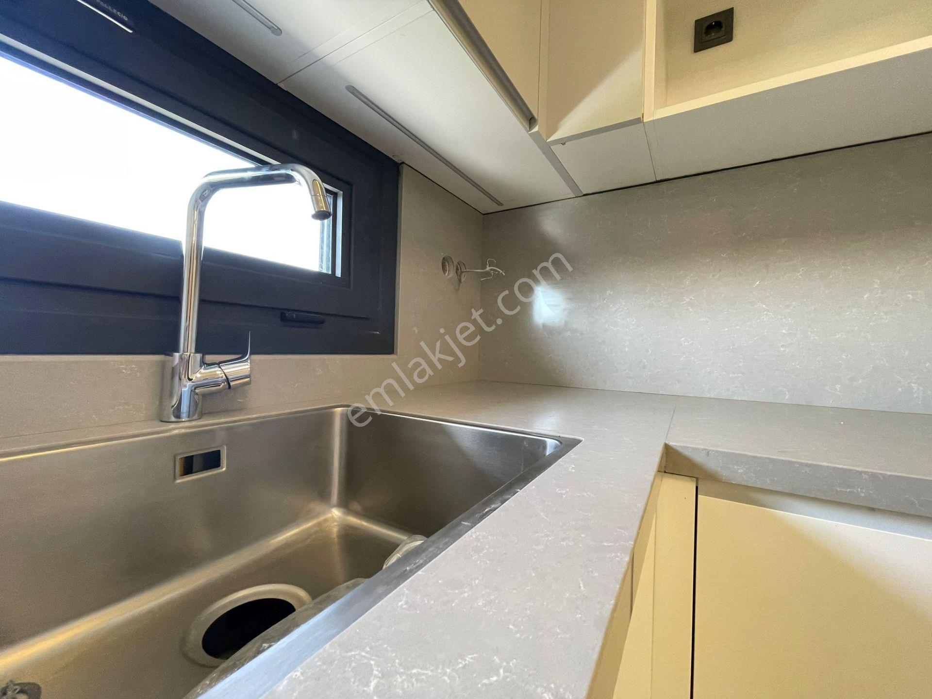 Sahıle Yakın-özel Havuz/otopark-yerden Isıtma-ultra Lüx-akıllı Ev-300 M2 Bahçe-tamamı Müstakil - Görsel 22