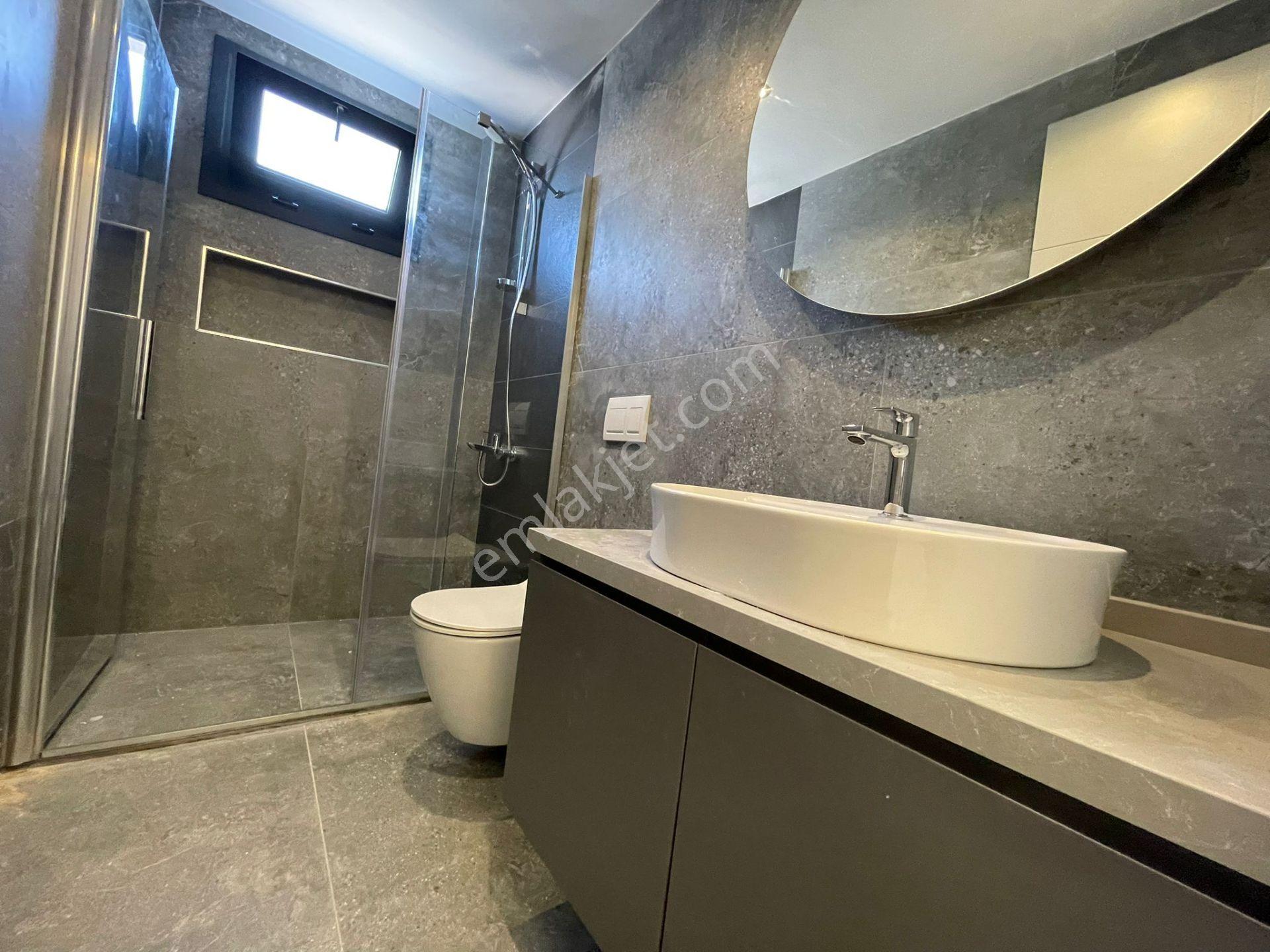 Sahıle Yakın-özel Havuz/otopark-yerden Isıtma-ultra Lüx-akıllı Ev-300 M2 Bahçe-tamamı Müstakil - Görsel 30