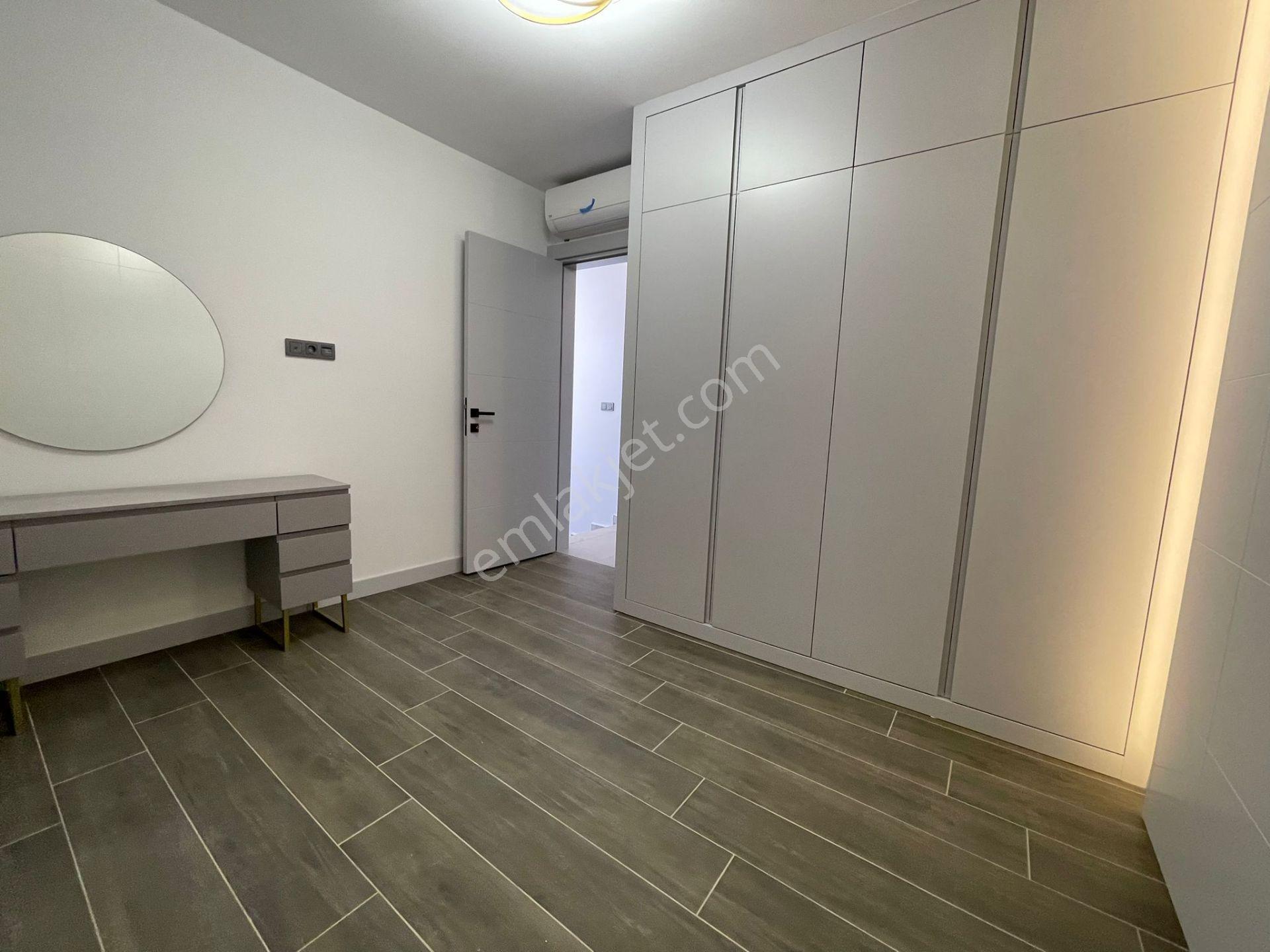 Sahıle Yakın-özel Havuz/otopark-yerden Isıtma-ultra Lüx-akıllı Ev-300 M2 Bahçe-tamamı Müstakil - Görsel 27