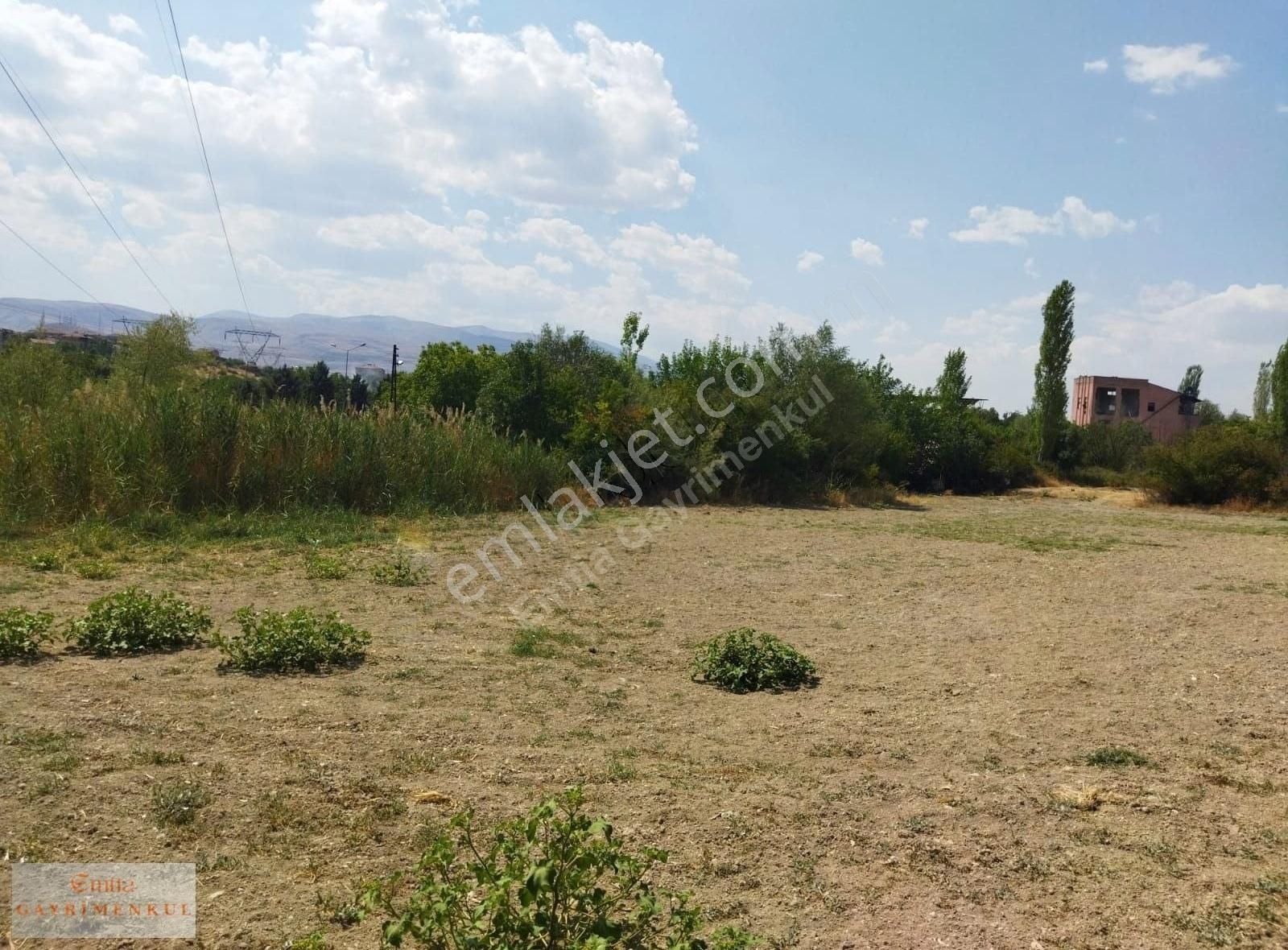 Battalgazi Hanımınçiftliği Satılık Ticari İmarlı Emtia Gayrimenkul'den Hanımınçiftliğinde Satılık İmarlı Arsa