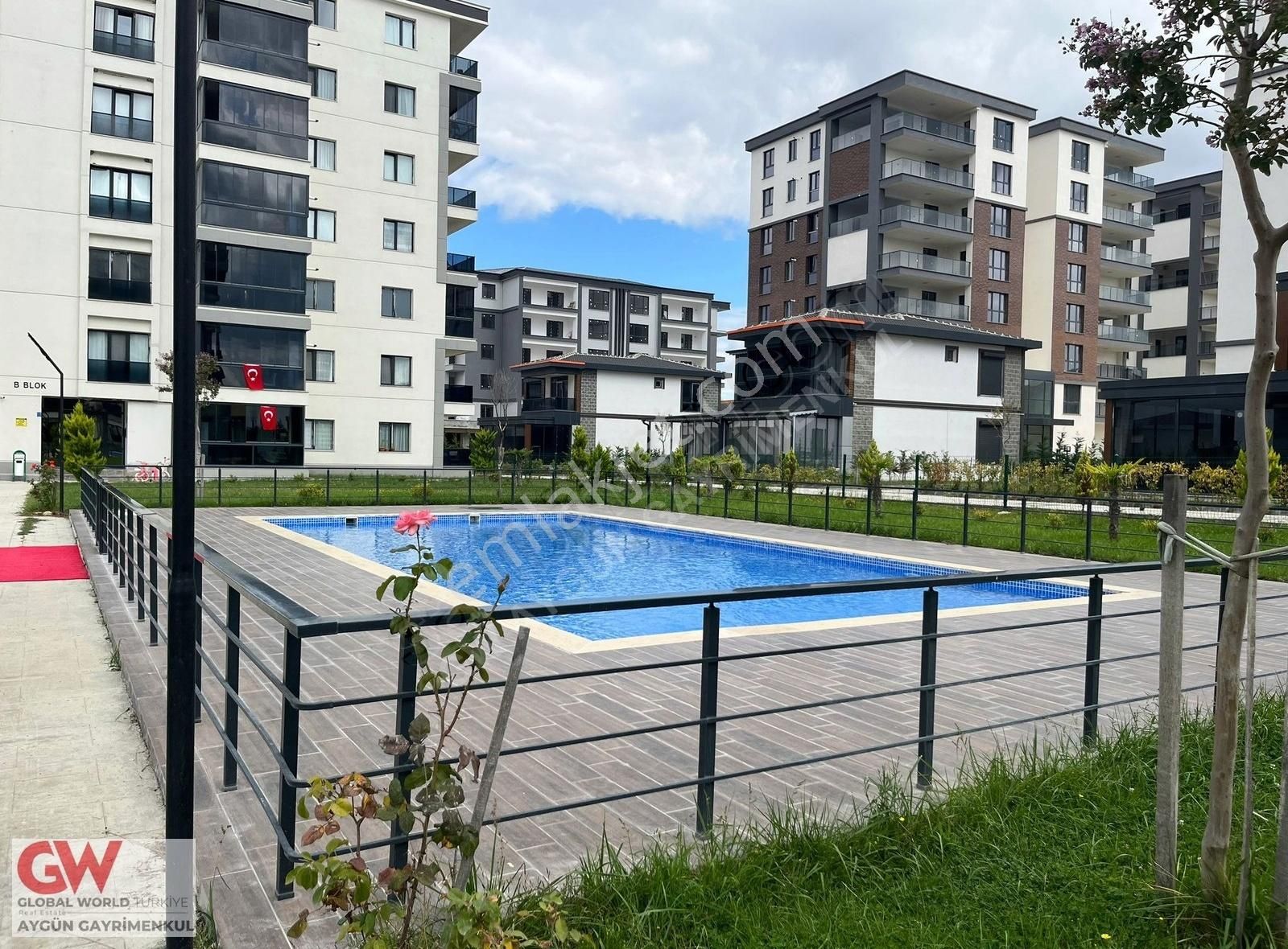 Çerkezköy Cumhuriyet Satılık Daire ÇERKEZKÖY TEPE LİFE SİTESİNDE 2+1 SATILIK BÜYÜK LÜX DAİRE