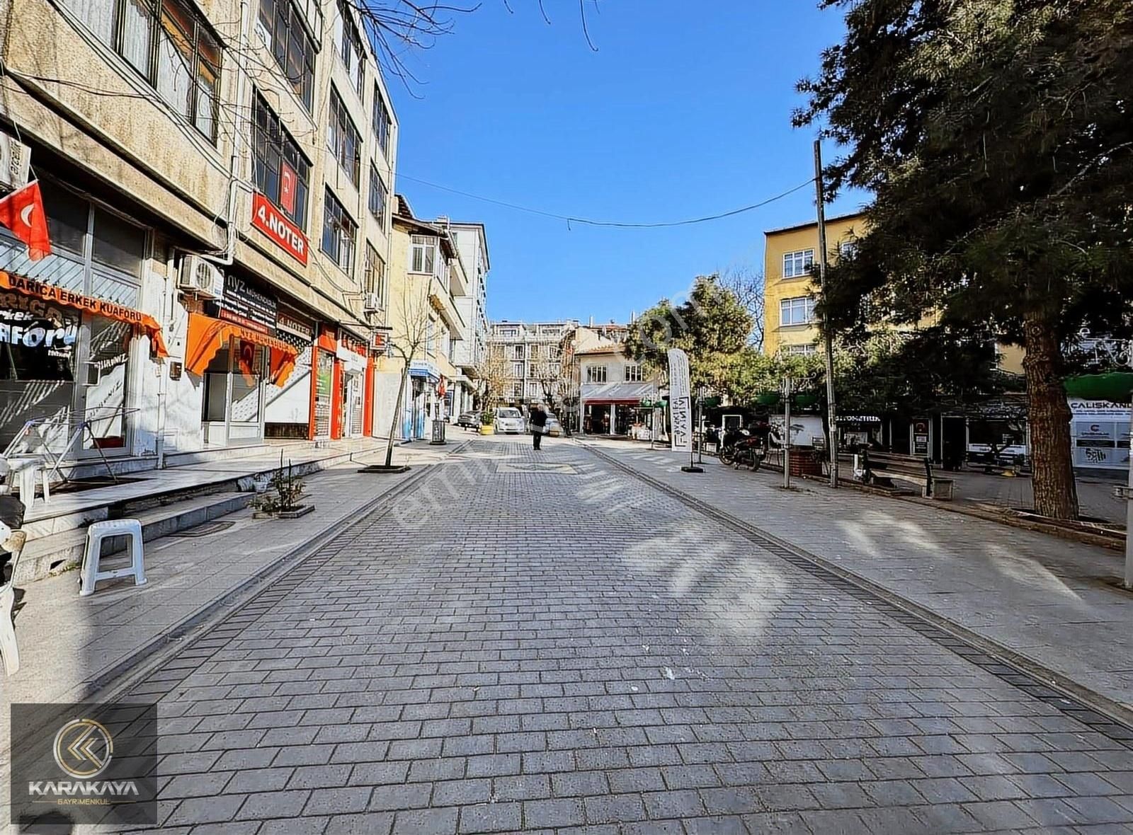 Darıca Zincirlikuyu Satılık Dükkan & Mağaza DARICA MERKEZDE ÇARŞI İÇİNDE SATILIK DÜKKAN CADDE ÜSTÜNDE