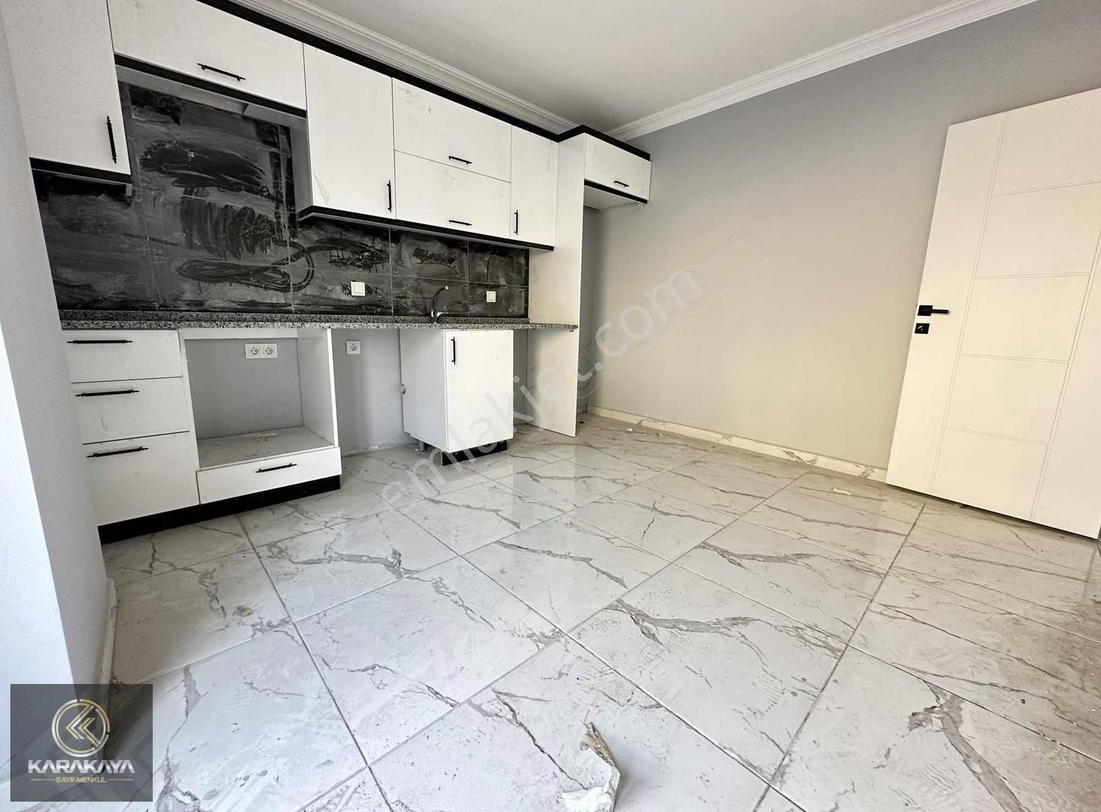 Darıca Nenehatun Satılık Daire NENEHATUN MAH SATILIK 2+1 90m2 KUPON ARAKAT FIRSAT DAİRE