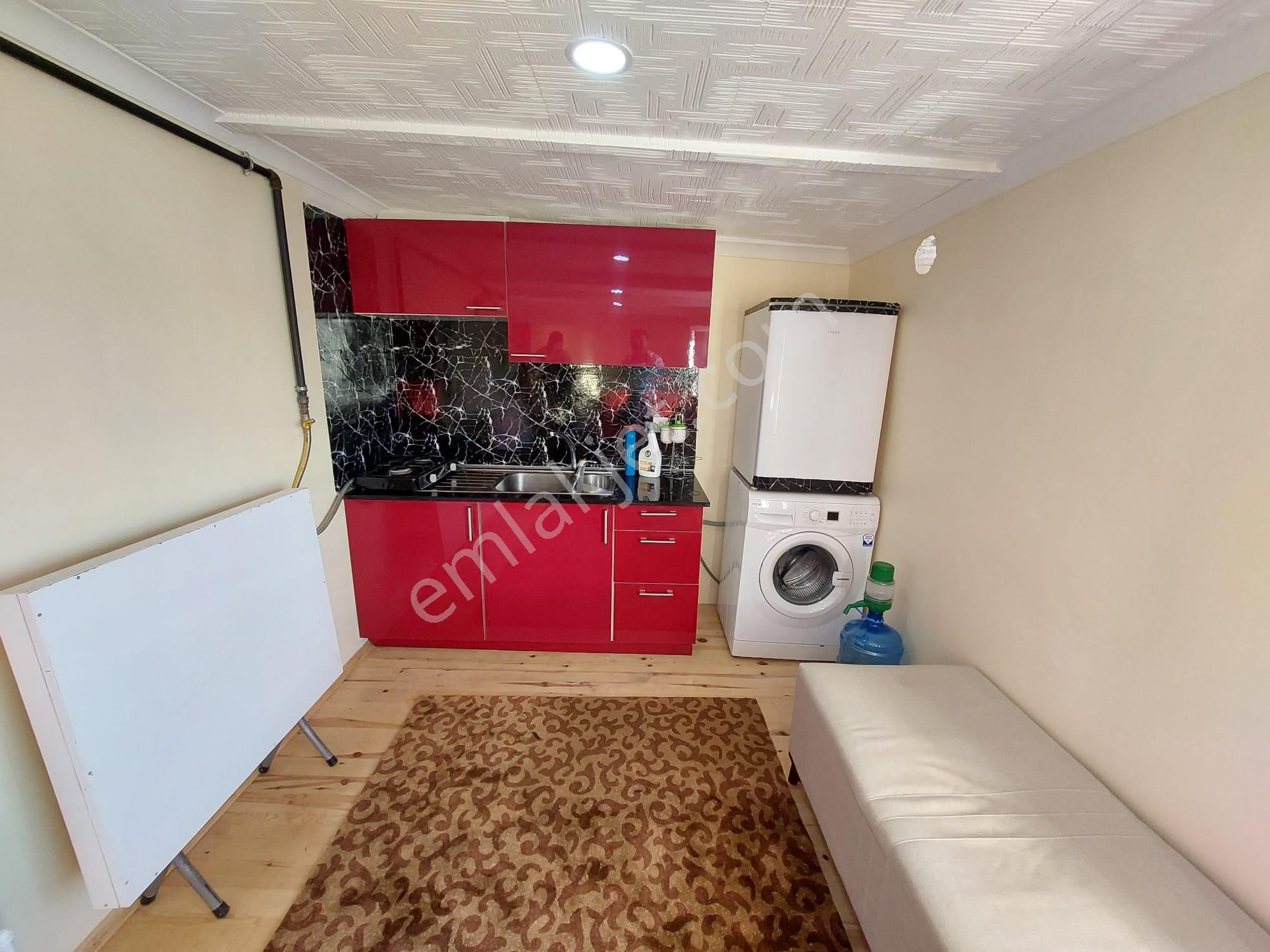 Maltepe Zümrütevler Kiralık Daire GÜNEYDEN METROYA 13 DAKİKA YÜRÜME 1+0.45M2 SÜDİTYO DAİRE