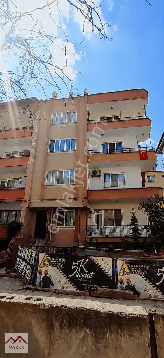 Amasya Merkez Hacılar Meydanı Satılık Daire HACILAR MEYDANINDA KUPA KAFE ARKASINDA SATILIK 3+1 DAİRE