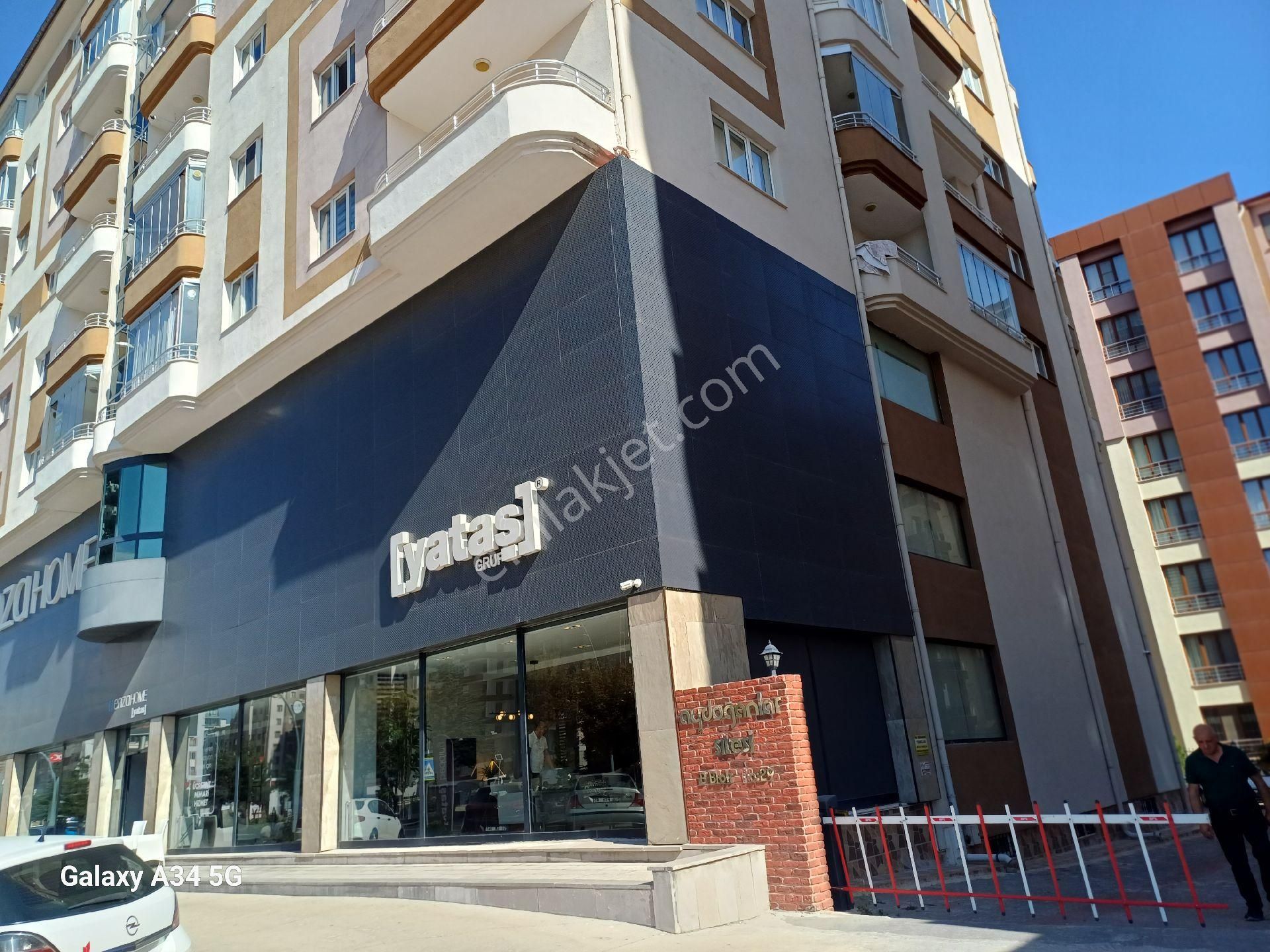 Niğde Merkez Aşağı Kayabaşı Satılık Daire Niğde merkez Bor Yolu üzerinde SATILK FULL YAPILI DAİRE 