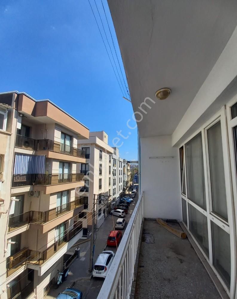 Konak Akın Simav Satılık Daire KONAK/KÜÇÜK YALI/AKIN SİMAV MAH. 130 M2 ARAKAT 3+1 SATILIK DAİRE