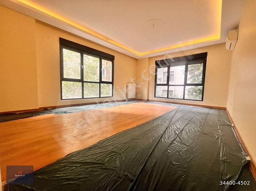 Kadıköy Kozyatağı Satılık Daire KOZYATAĞINDA PRESTİJLİ SİTEDE 3+1 150 M2 BRÜT SATILIK DAİRE