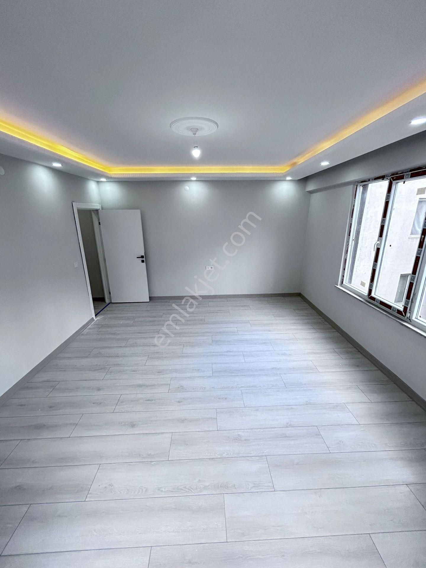 Çorlu Reşadiye Satılık Daire  ÇORLU REŞADİYE MAHALLESİNDE ACİL SATILIK 3+1  130 M2 SIFIR DAİRE