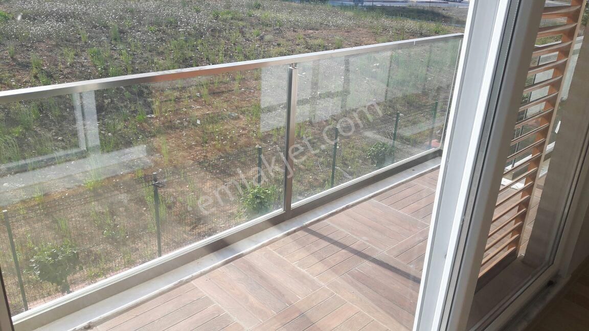 Pendik Yenişehir Kiralık Daire  Yenişehir Q Bahçe Sitesi 2+1 Kiralık Daire