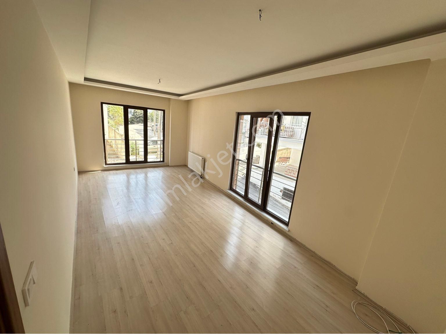 Mudanya Ömerbey Satılık Daire  TIRPAN GAYRİMENKULDEN ÖMERBEY MAH.2+1 85M2 ARAKAT MERKEZDE YENİ BİNADA SATILIK DAİRE