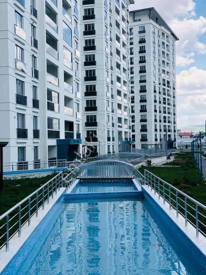 Sivas Merkez Şeyh Şamil Kiralık Daire Turkuaz’dan İstanbulpark'ta Kiralık 4+1