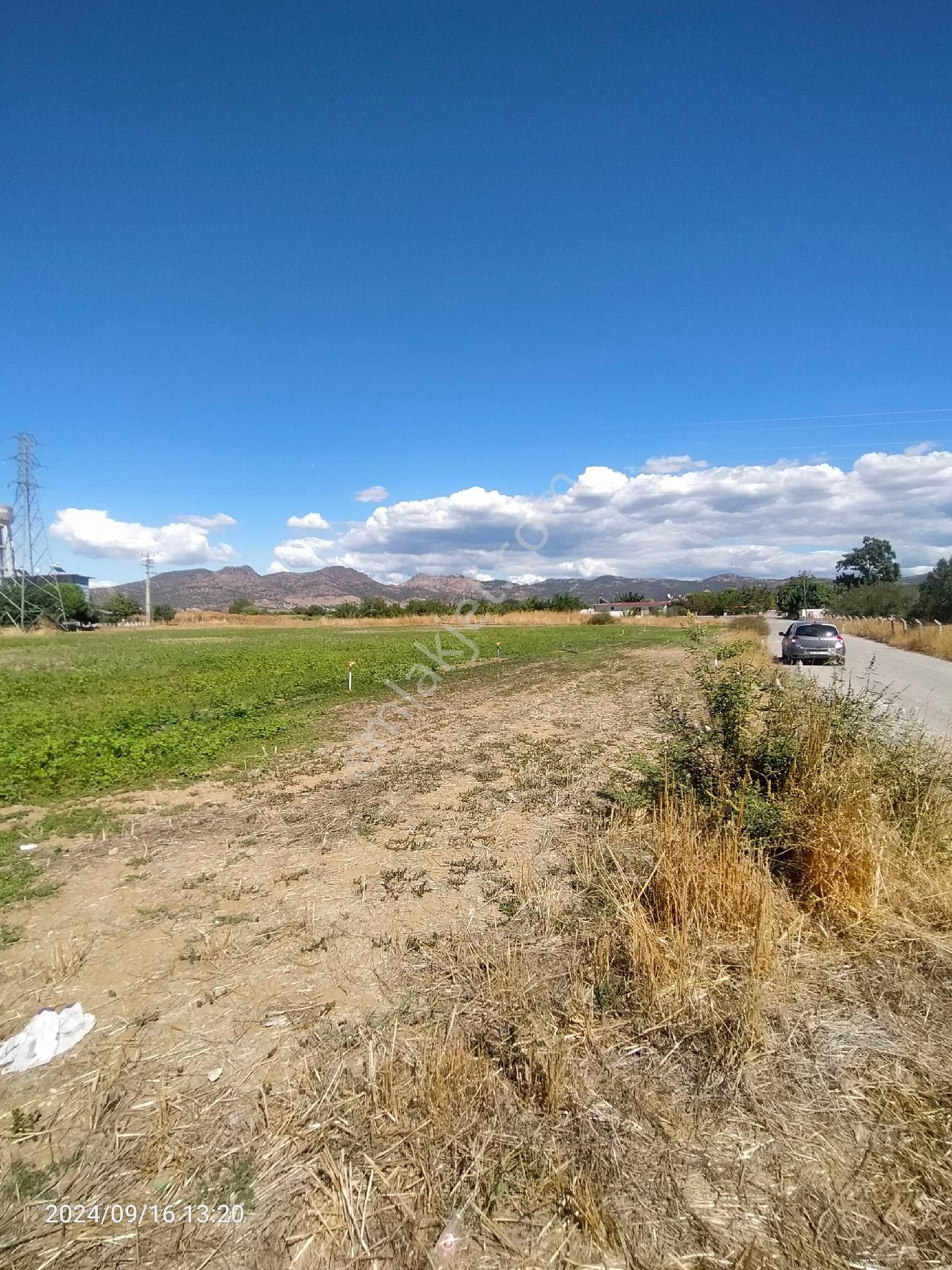 Saadet Korkmaz Emlak'tan İmarın Dibinde 9138 M2 Satılık Tarla - Görsel 9