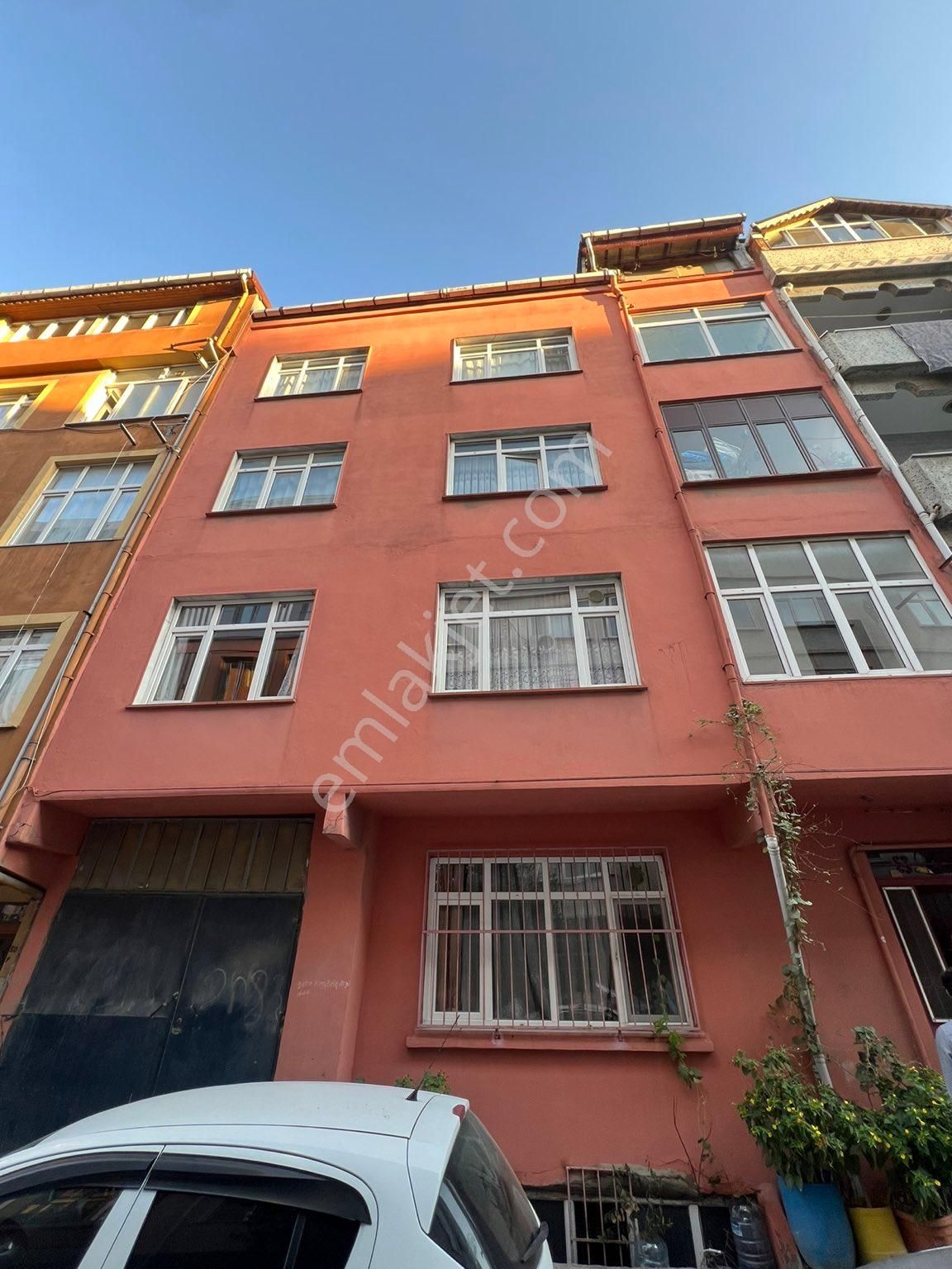 Sultangazi Cebeci Kiralık Daire  REMAX ALA'DAN CEBECİ MAHALLESİNDE KİRALIK 2+1 DAİRE