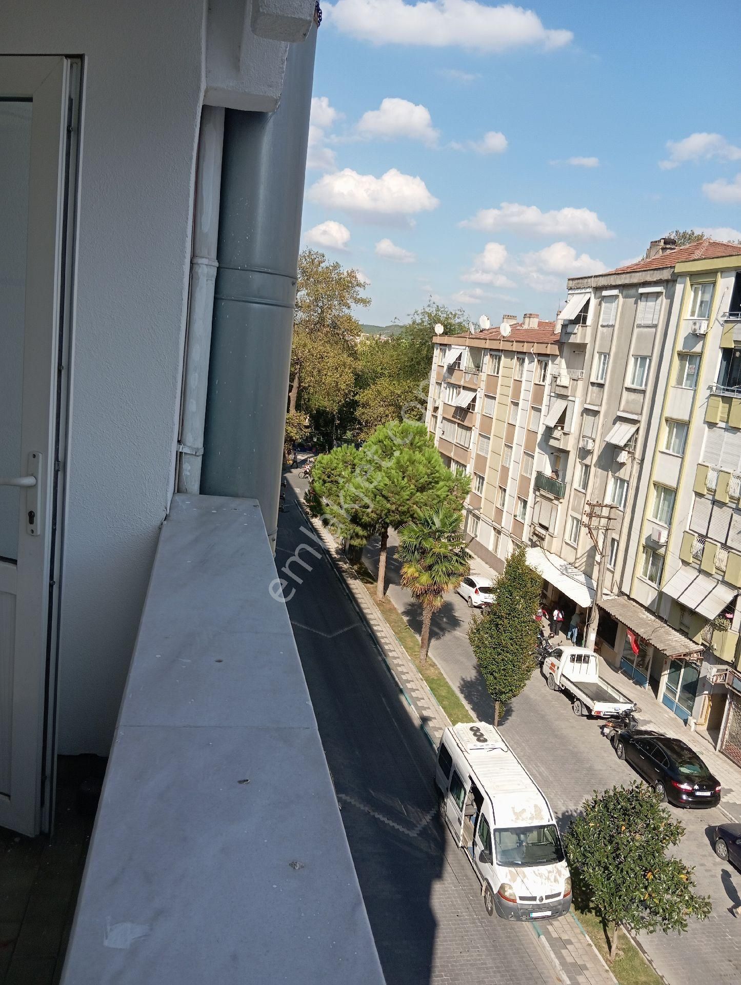 Susurluk Yeni Kiralık Daire Doğalgazlı Asansörlü Şehir Merkezinde