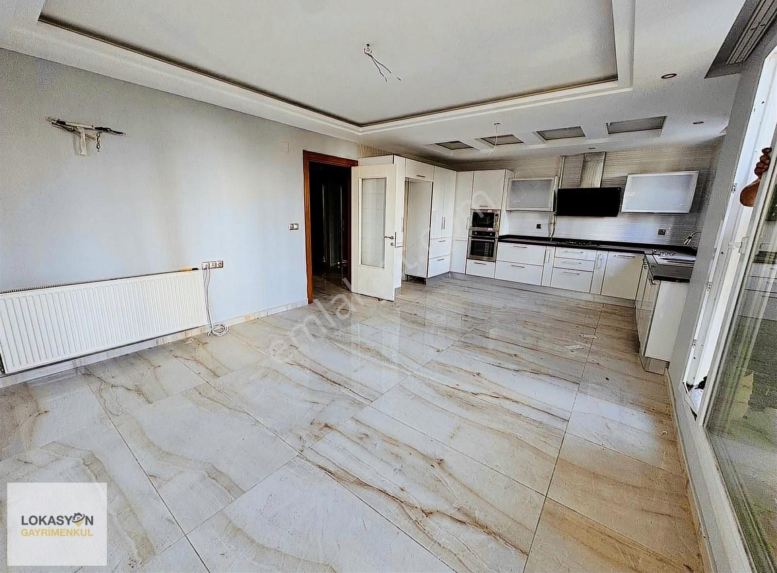 Çukurova Belediye Evleri Satılık Daire Türkmenbaşı Blv Üzeri 300 M2 5+1 Doğalgazlı Ç.banyo G.odası