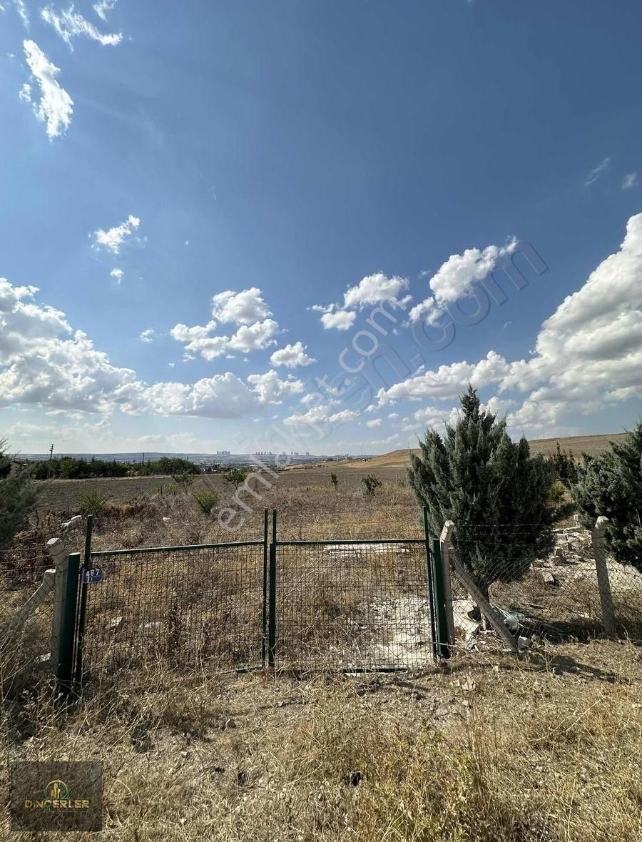 Gölbaşı Örencik Satılık Tarla GÖLBAŞIN'DA SATILIK TEL ÖRGÜ İLE ÇEVRİLİ MANZARALI KUPON ARSA