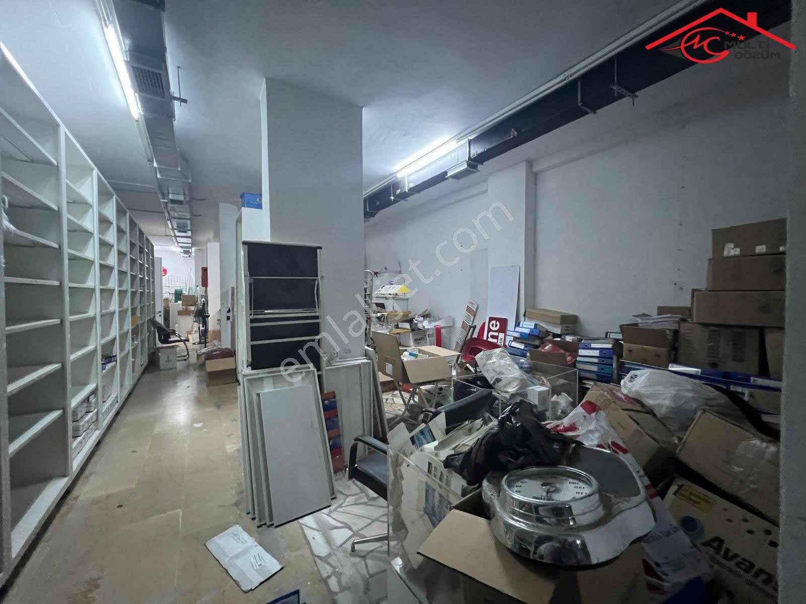 Yenibosna Yıldırım Beyazıt Caddesinde Kiralık Dükkan İşyeri Ofis Depo İş Hanında - Görsel 13