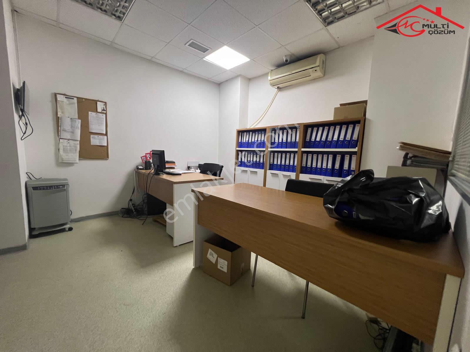 Yenibosna Yıldırım Beyazıt Caddesinde Kiralık Dükkan İşyeri Ofis Depo İş Hanında - Görsel 17